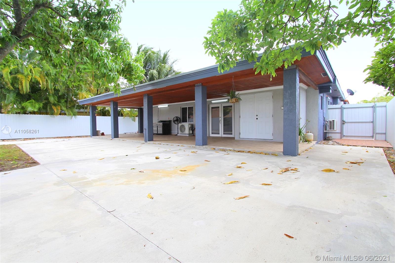 SUNSET HEIGHTS - Residential Lease