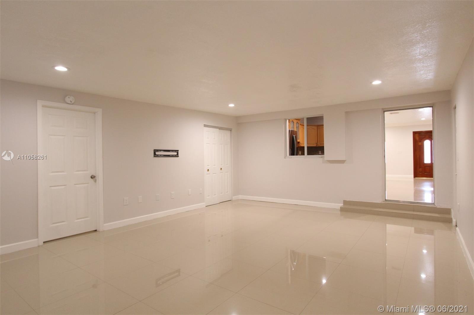 SUNSET HEIGHTS - Residential Lease