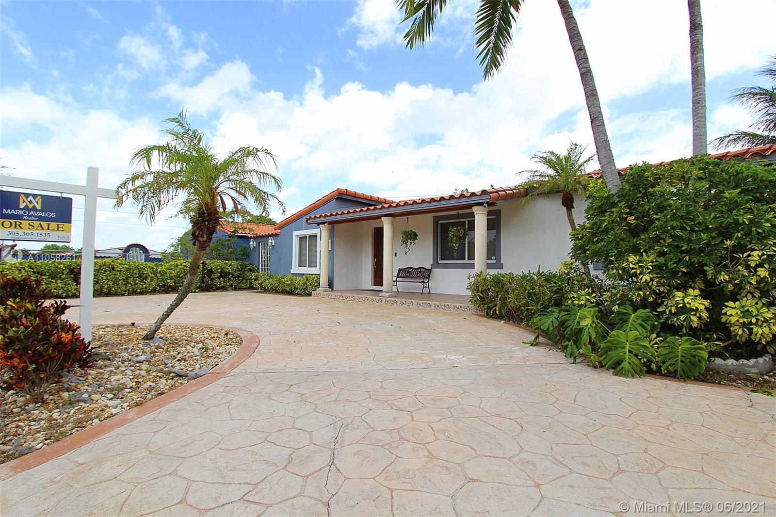 SUNSET HEIGHTS - Residential Lease