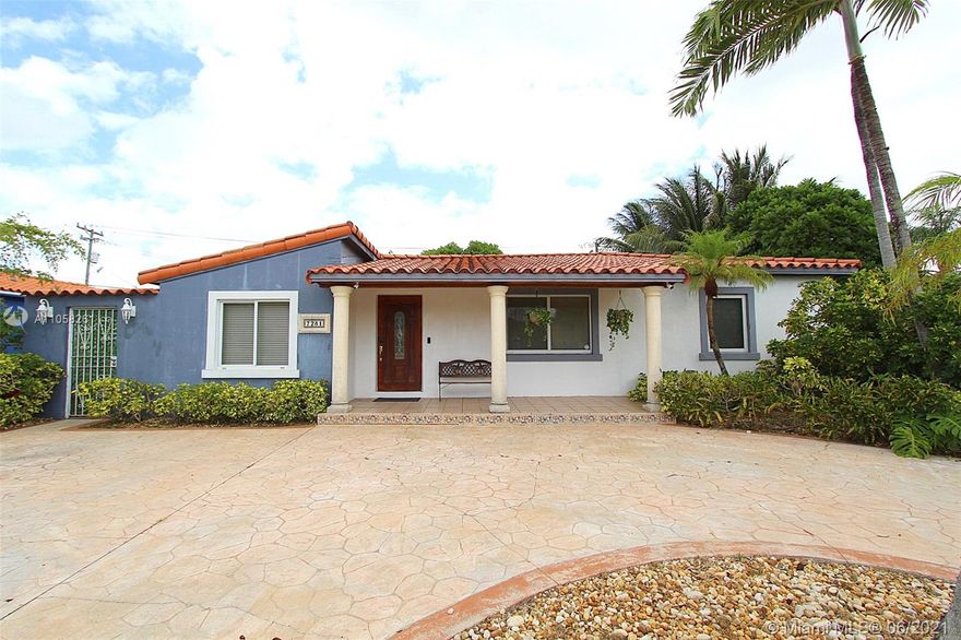 UTILITIES INCLUDED! PETS OK! SPACIOUS PRIVATE YARD! COMPLETELY UPDATED HOME CENTRALLY LOCATED! The home is split into 3, this is for the main home. Features tile flooring throughout. Kitchen with granite countertops, wooden cabinetry, and stainless steel appliances. Spacious family room. Private yard with covered patio area. Washer and dryer in the outside laundry room.