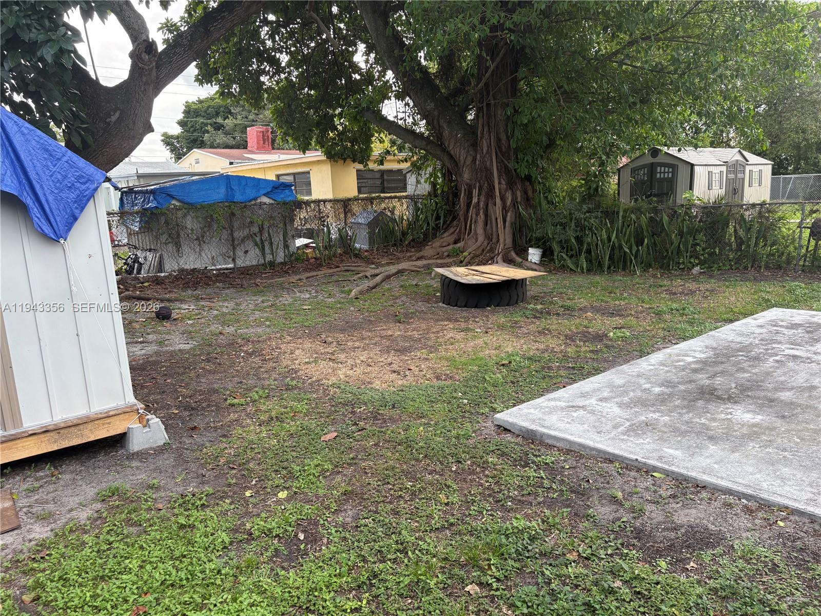 FLORAL PARK 1ST AMD - Residential