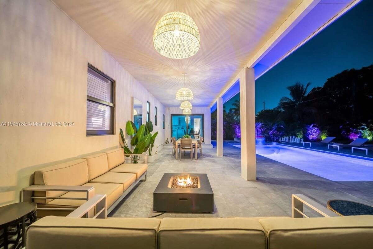 ALHAMBRA HGTS SEC 5 - Residential Lease