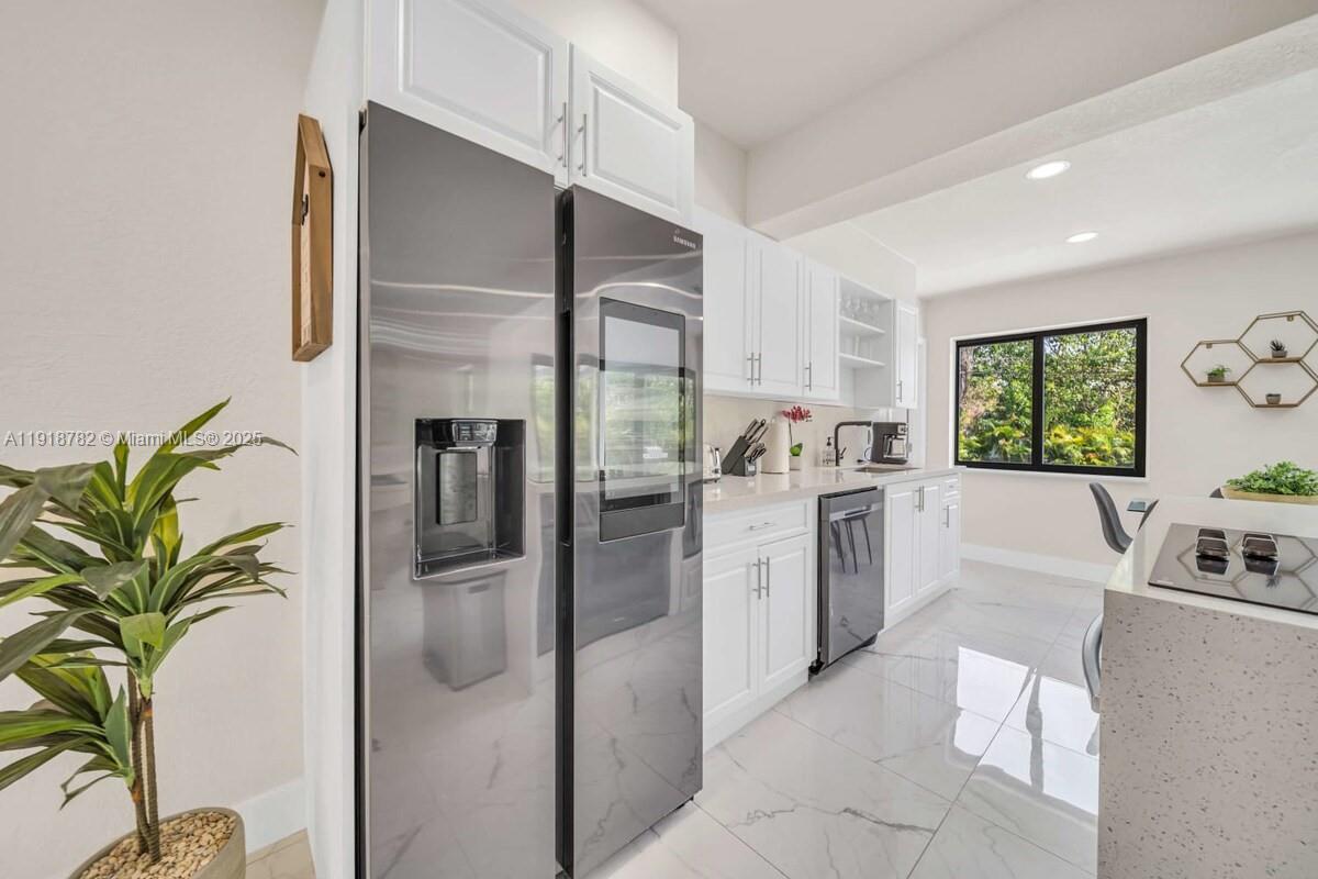 ALHAMBRA HGTS SEC 5 - Residential Lease