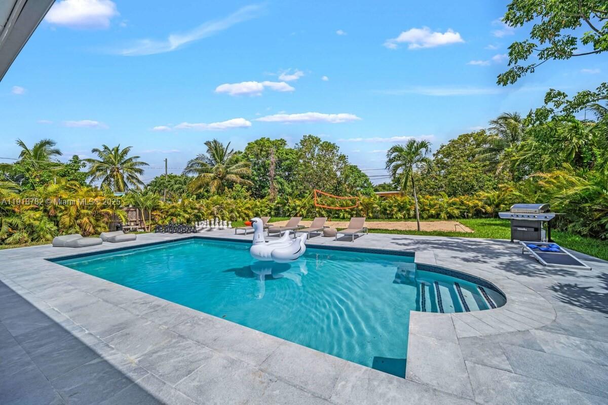 ALHAMBRA HGTS SEC 5 - Residential Lease