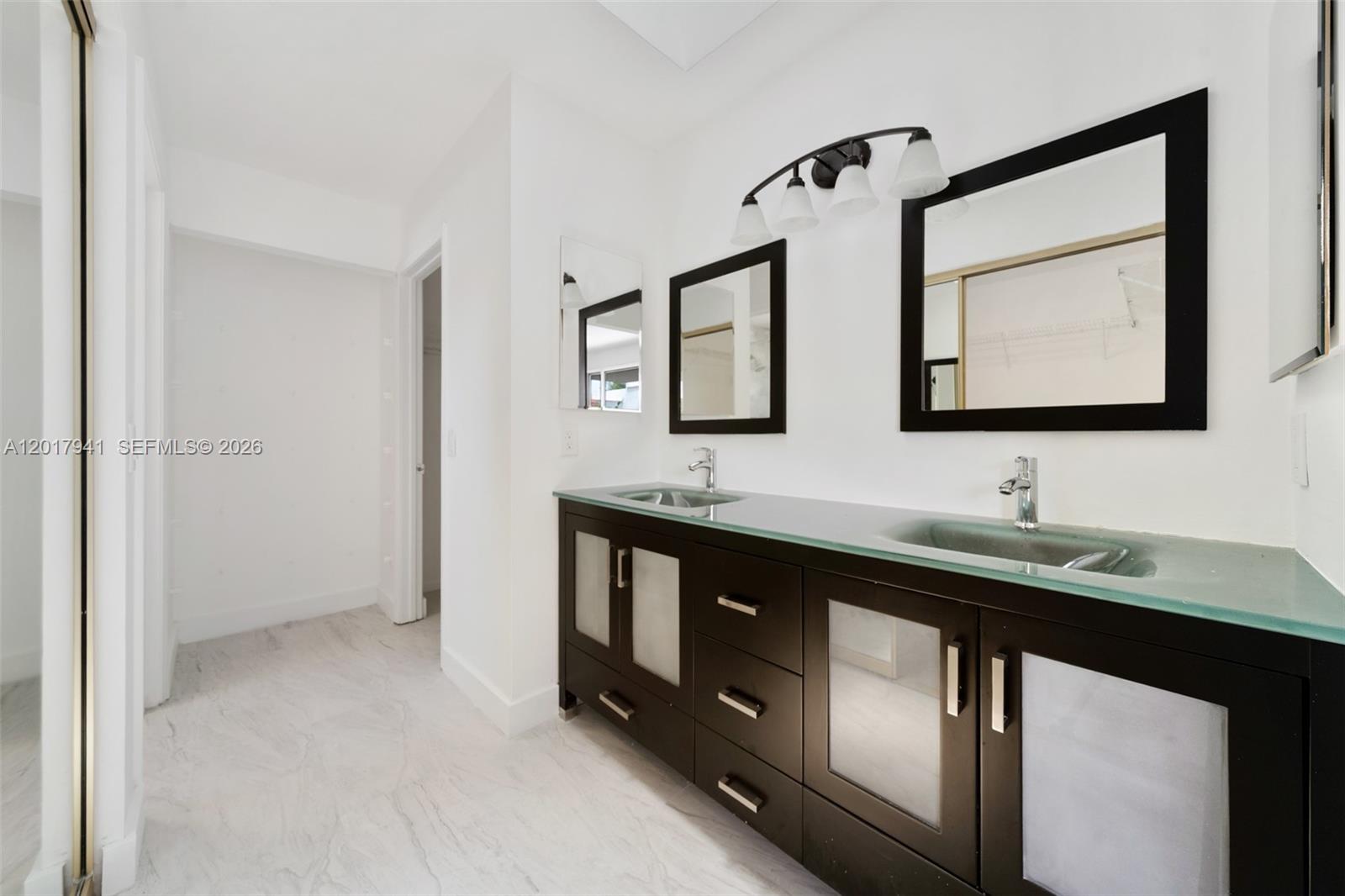 VICTORIA PARK PLACE - Residential