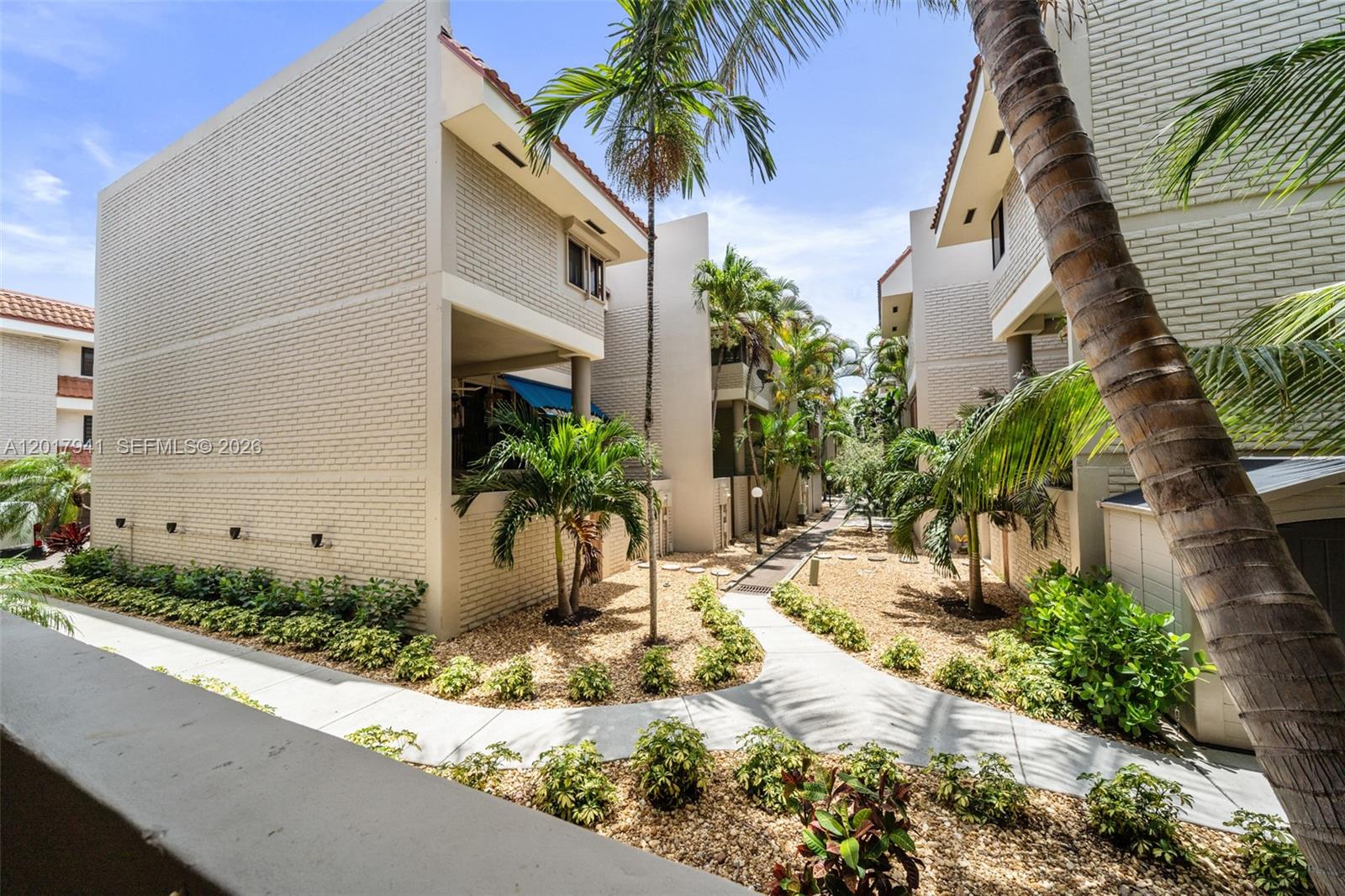 VICTORIA PARK PLACE - Residential