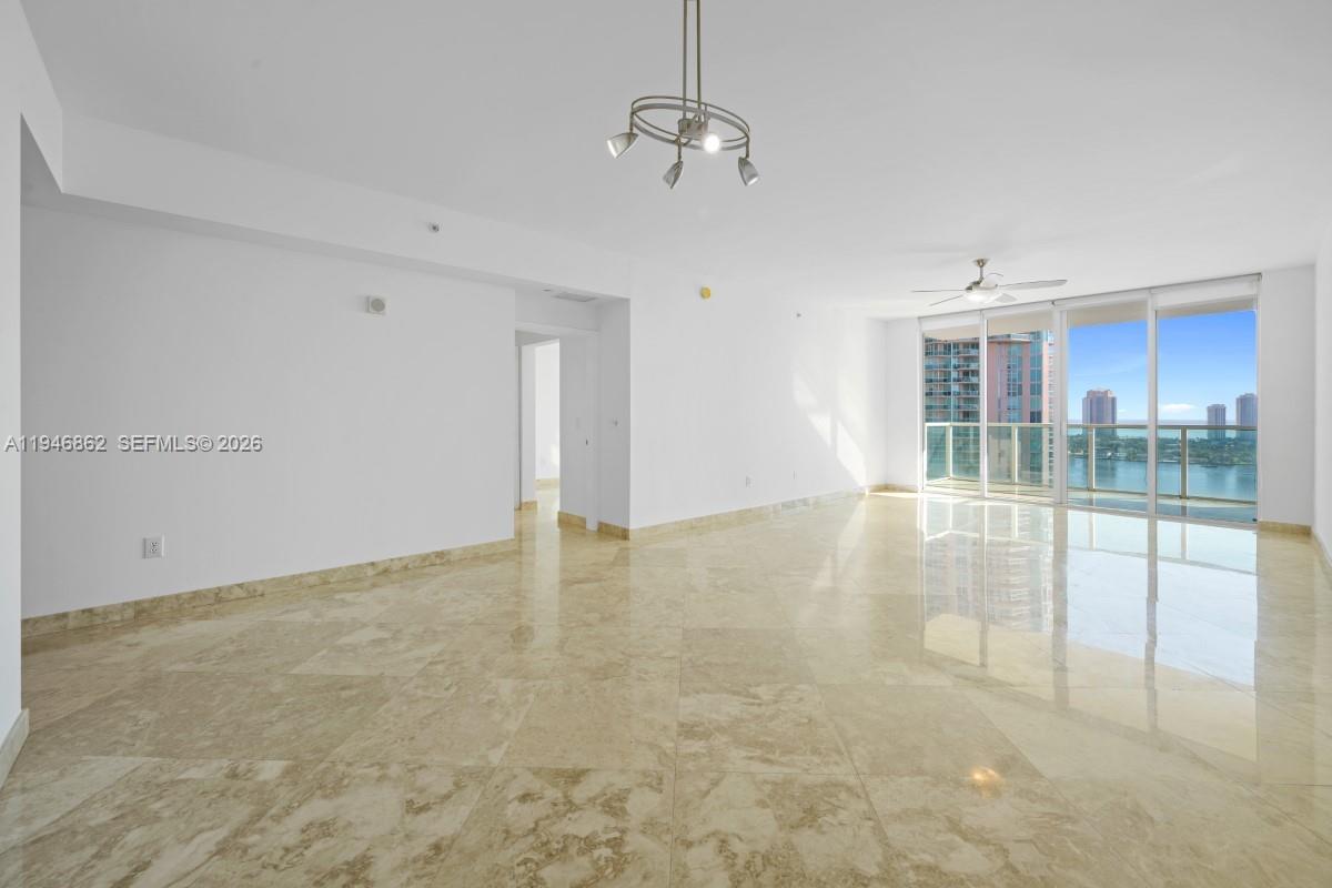 AVENTURA MARINA TWO - Residential