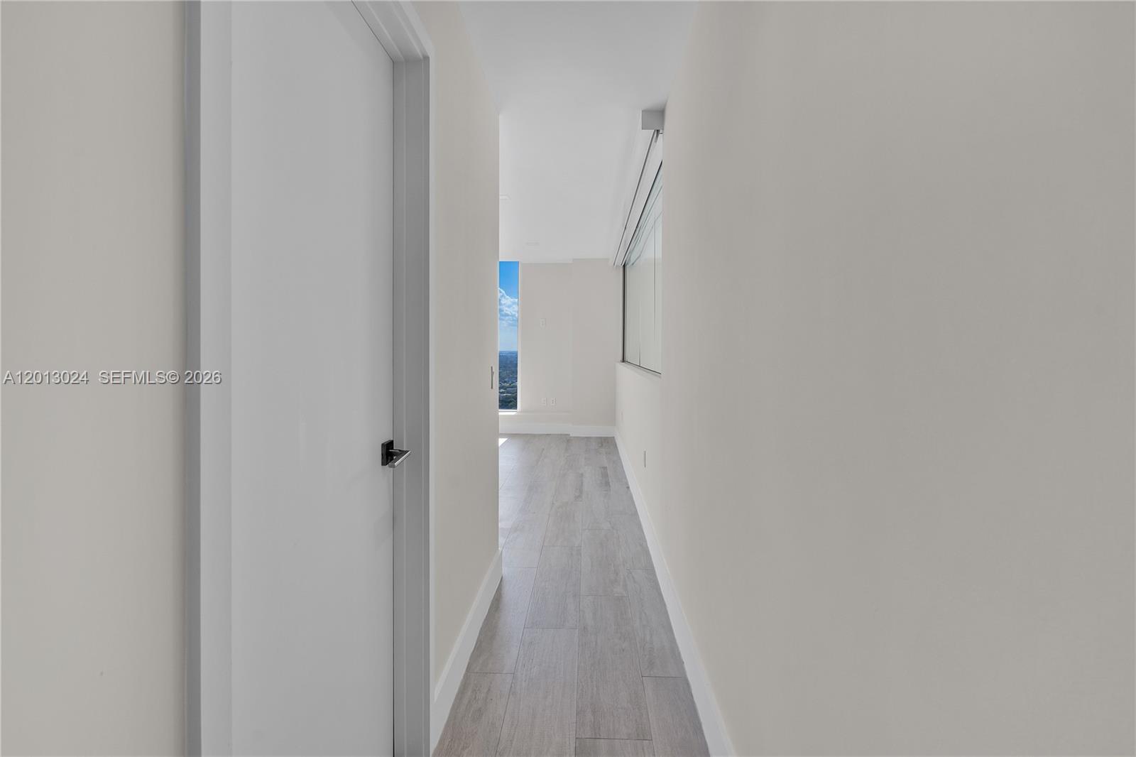 121 NE 34th St PH3217