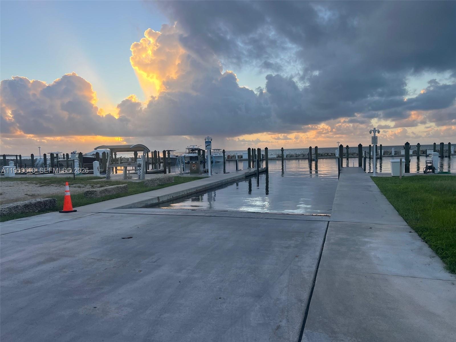 KEY LARGO OCEAN RESORT CO - Residential