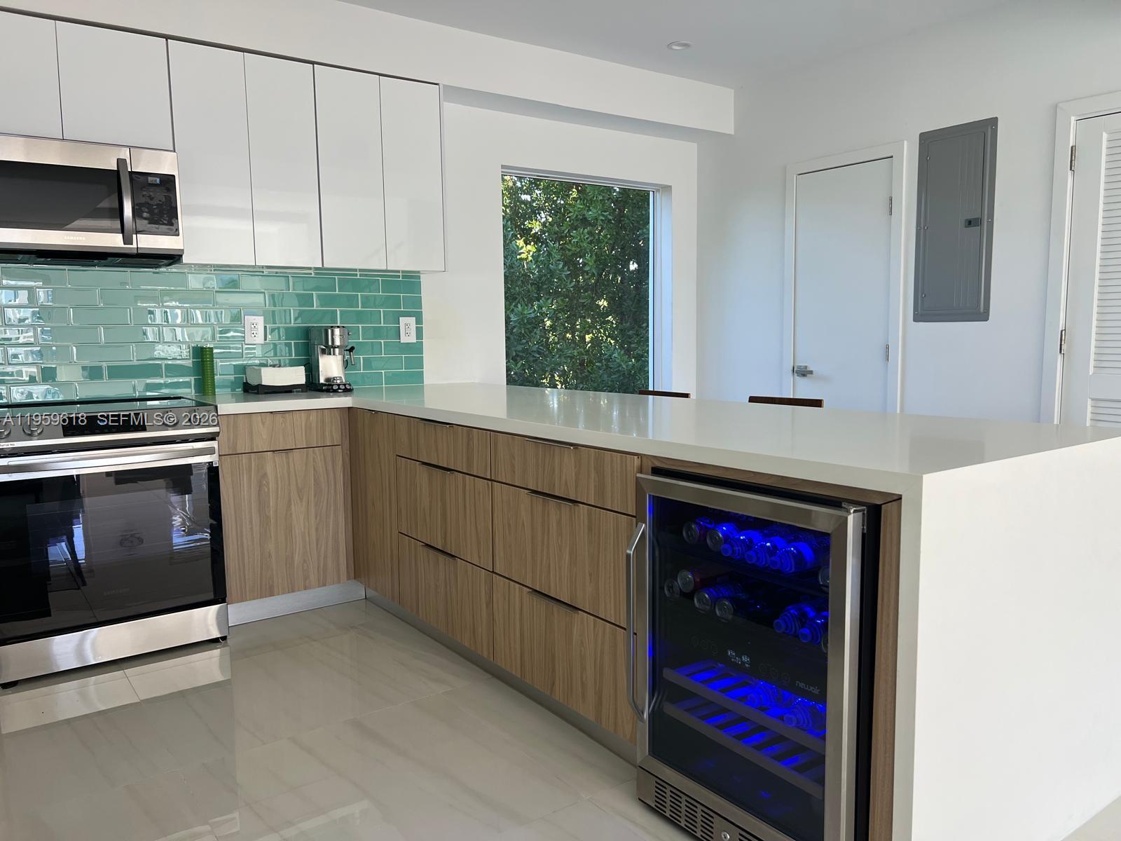 KEY LARGO OCEAN RESORT CO - Residential