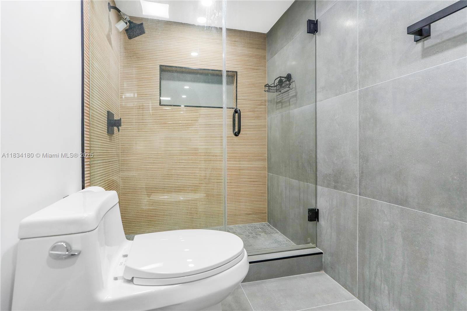 SUMMIT CONDO - Residential Lease