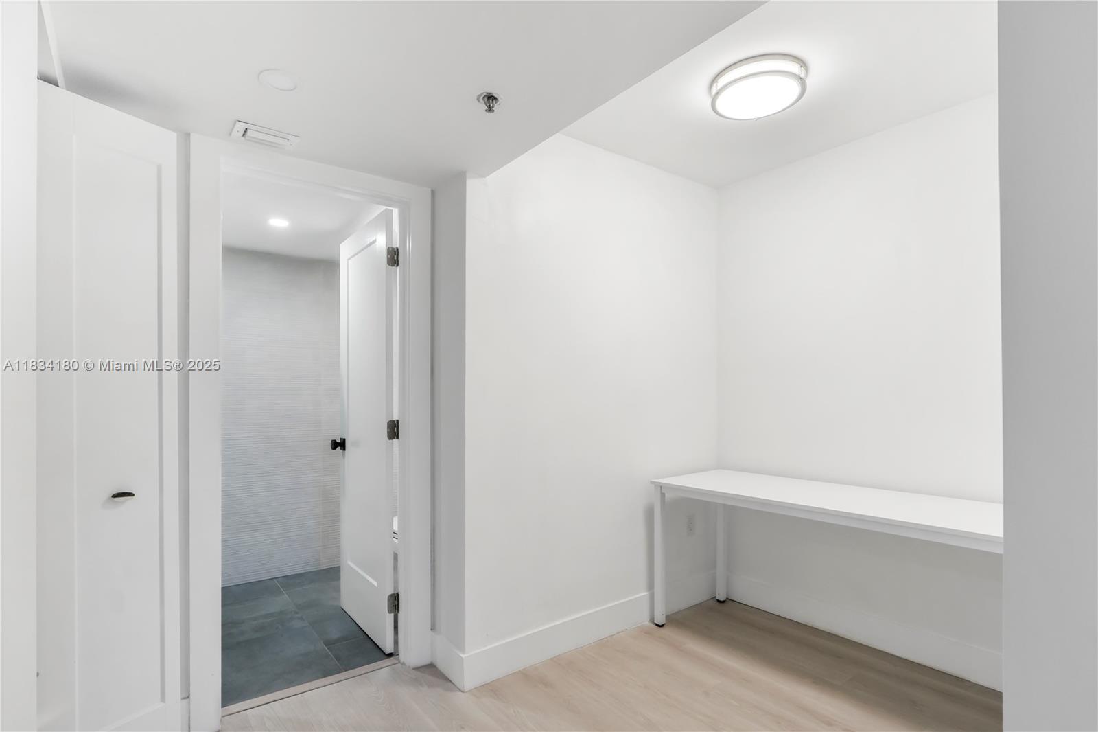 SUMMIT CONDO - Residential Lease