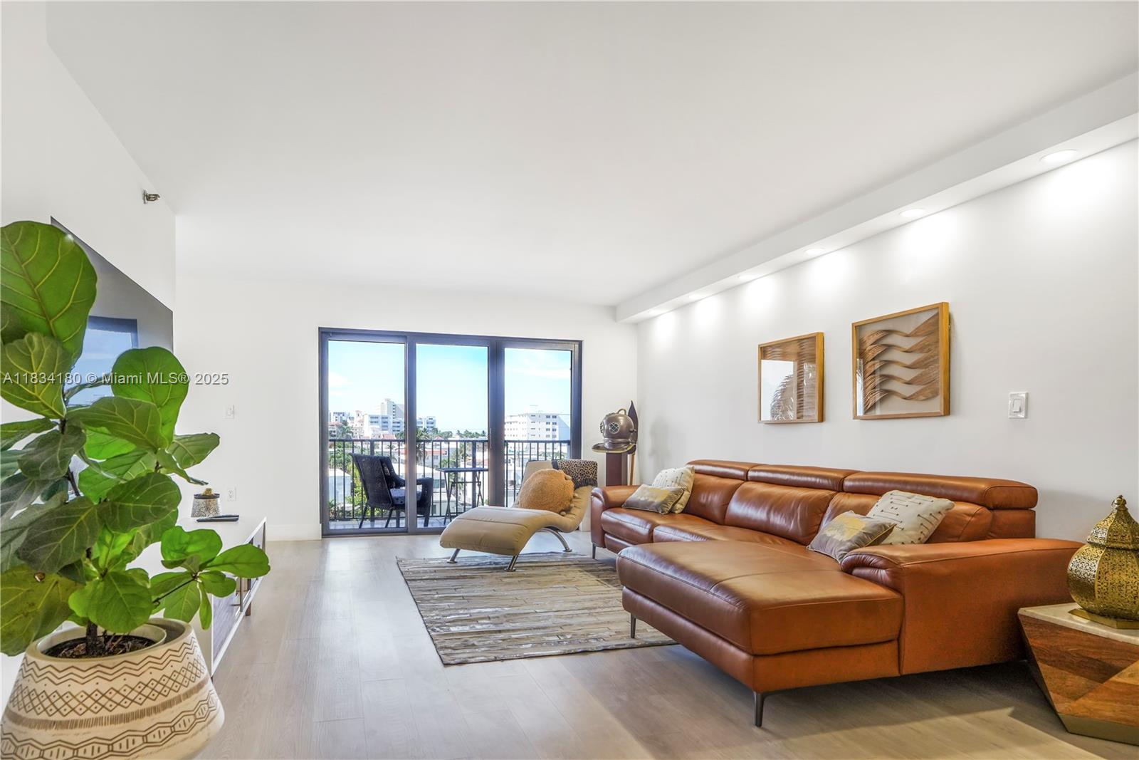 SUMMIT CONDO - Residential Lease