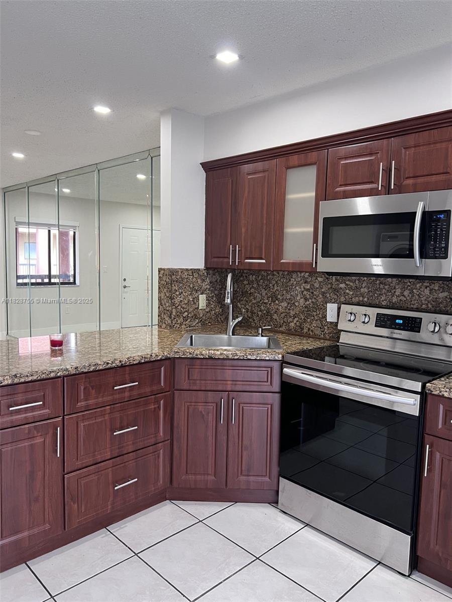 5480 W 21st Ct 404