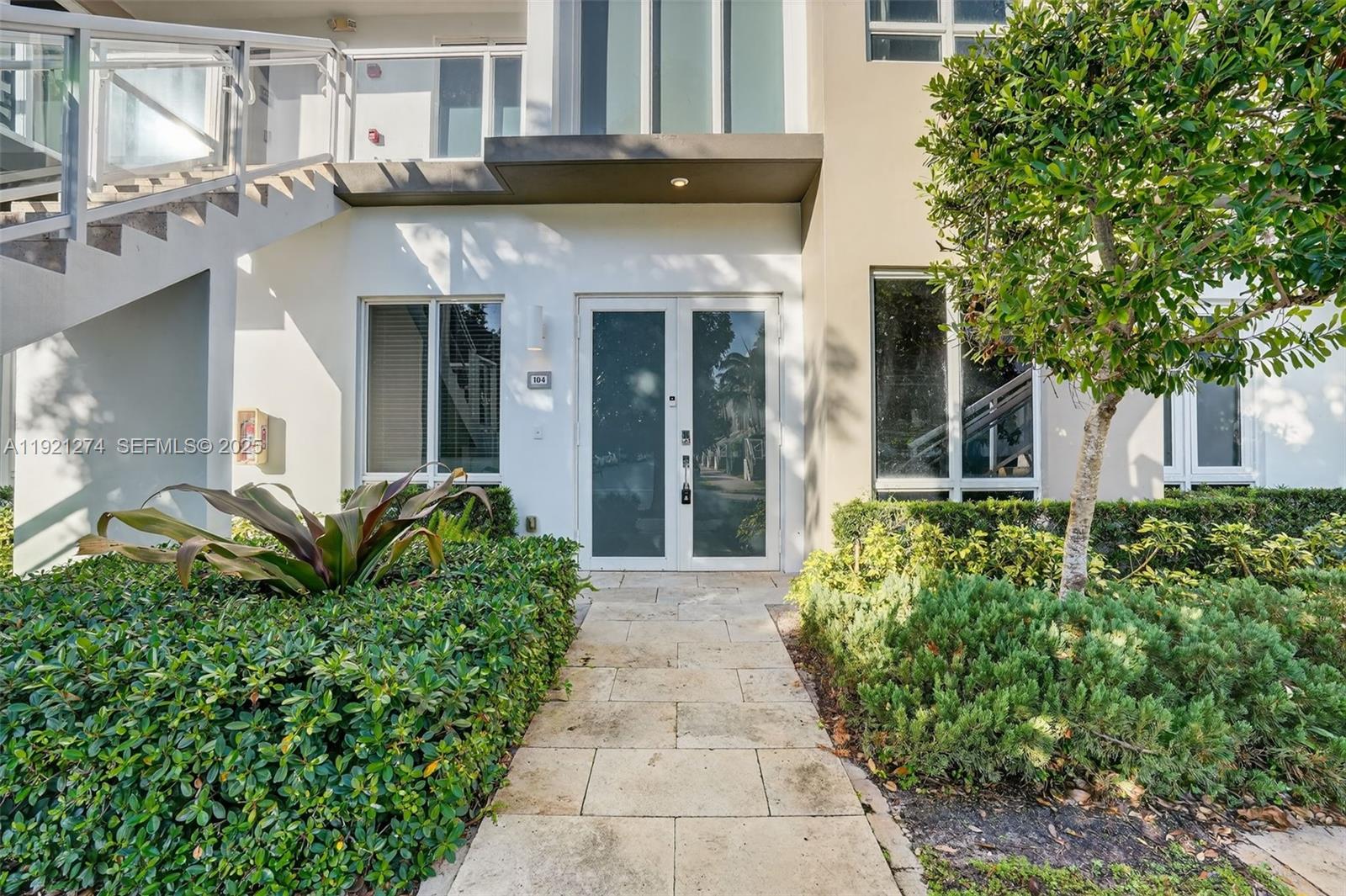 LANDMARK AT DORAL - Residential