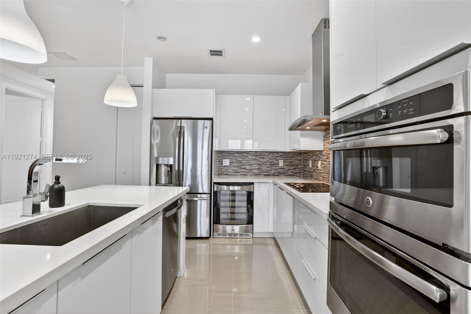 LANDMARK AT DORAL - Residential