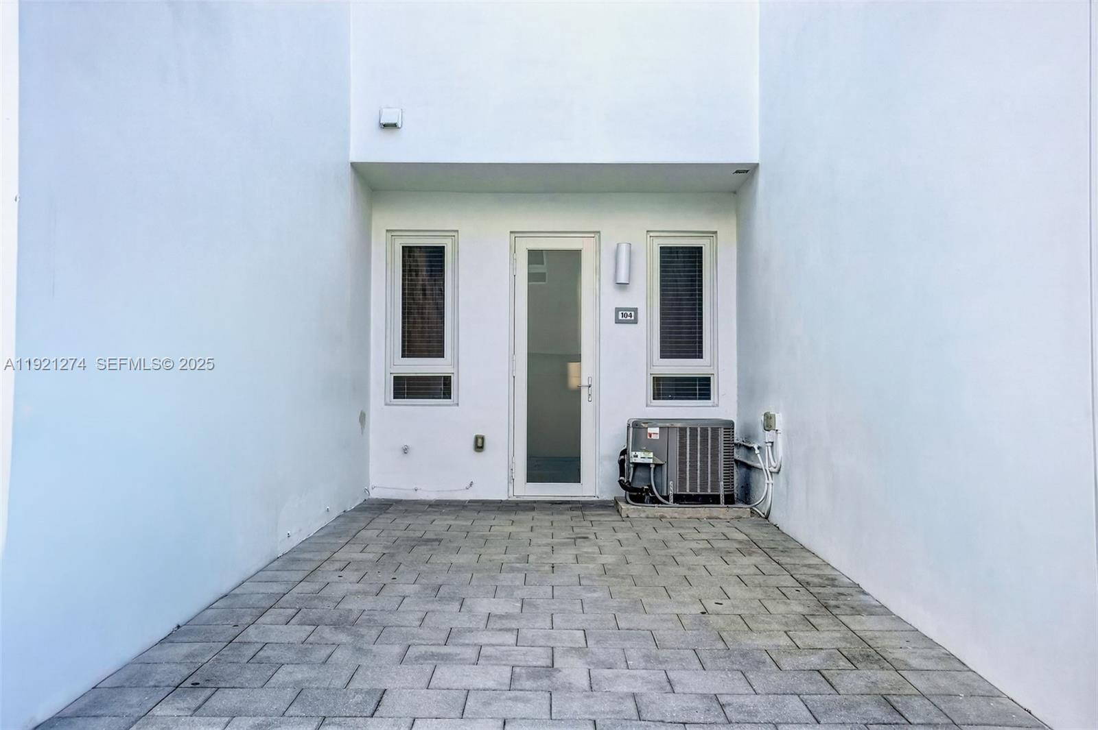 LANDMARK AT DORAL - Residential