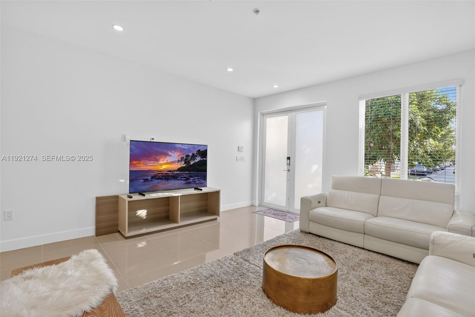 LANDMARK AT DORAL - Residential