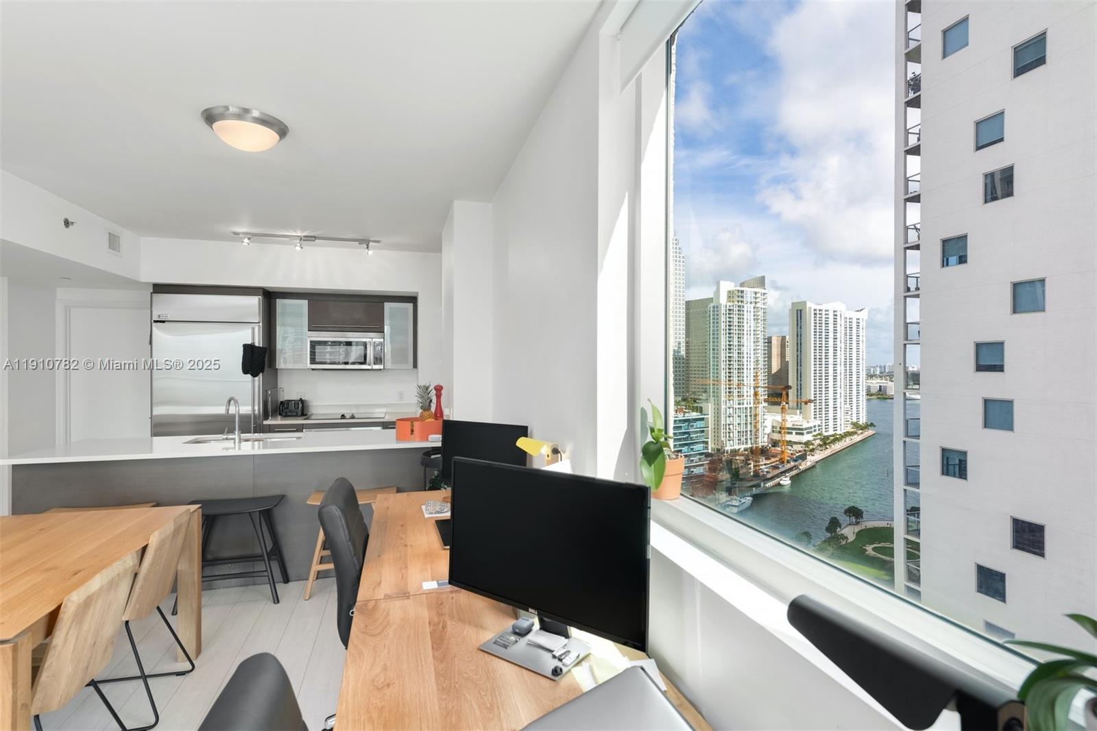 500 BRICKELL WEST CONDO - Residential