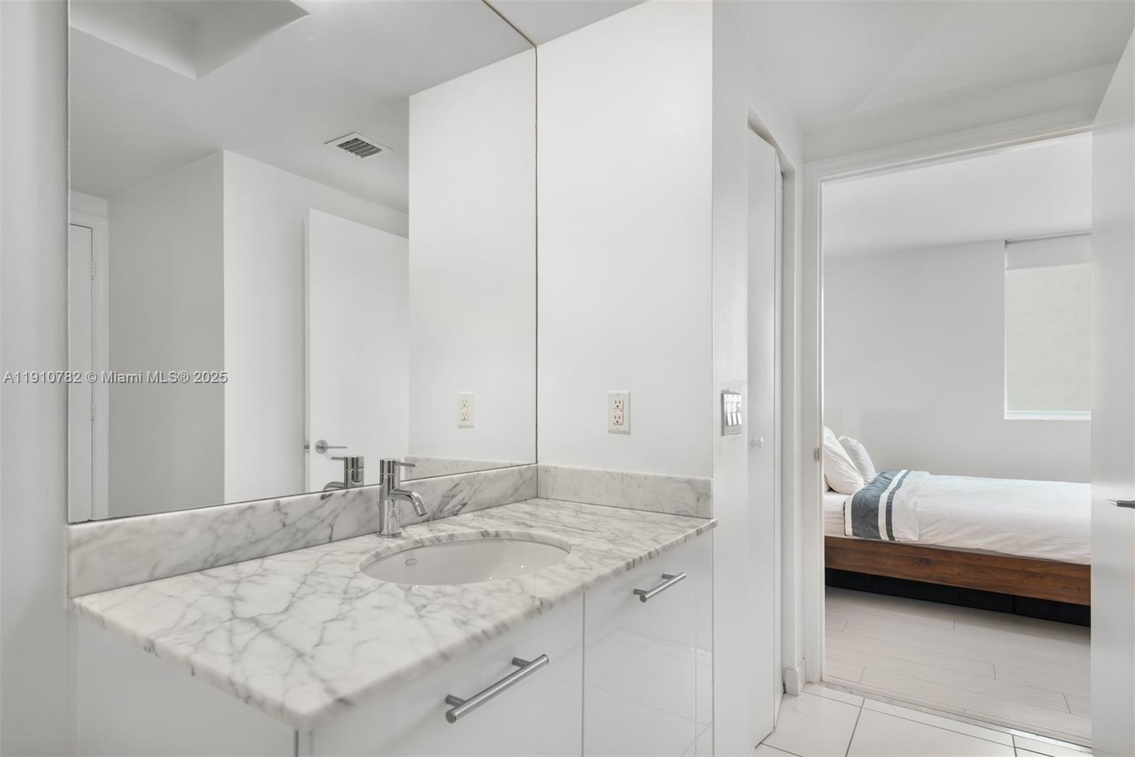 500 BRICKELL WEST CONDO - Residential