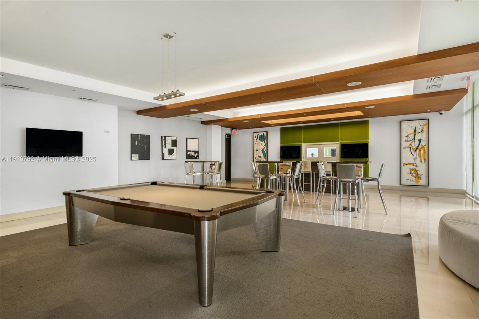 500 BRICKELL WEST CONDO - Residential