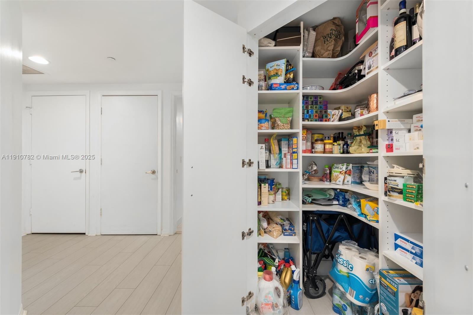 500 BRICKELL WEST CONDO - Residential