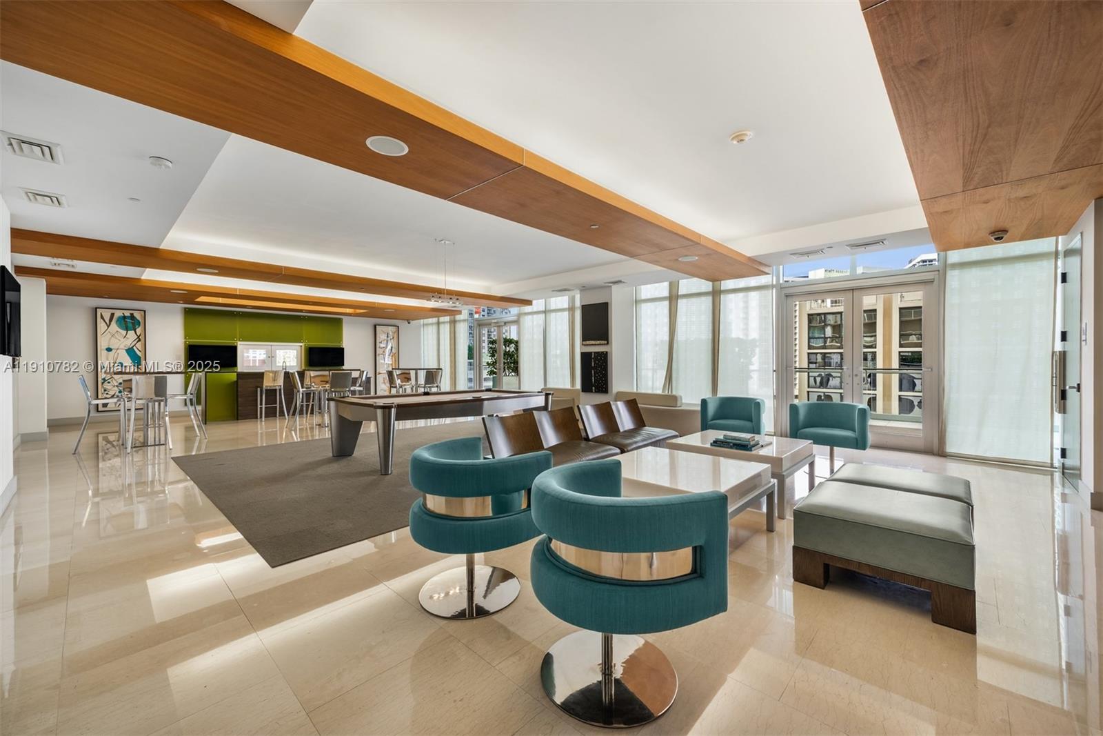 500 BRICKELL WEST CONDO - Residential