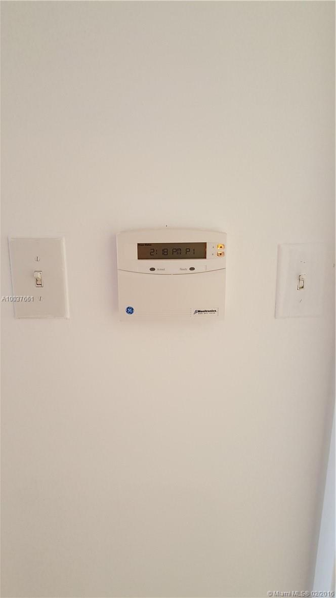 Castle Apts 1 Condo - Residential Lease