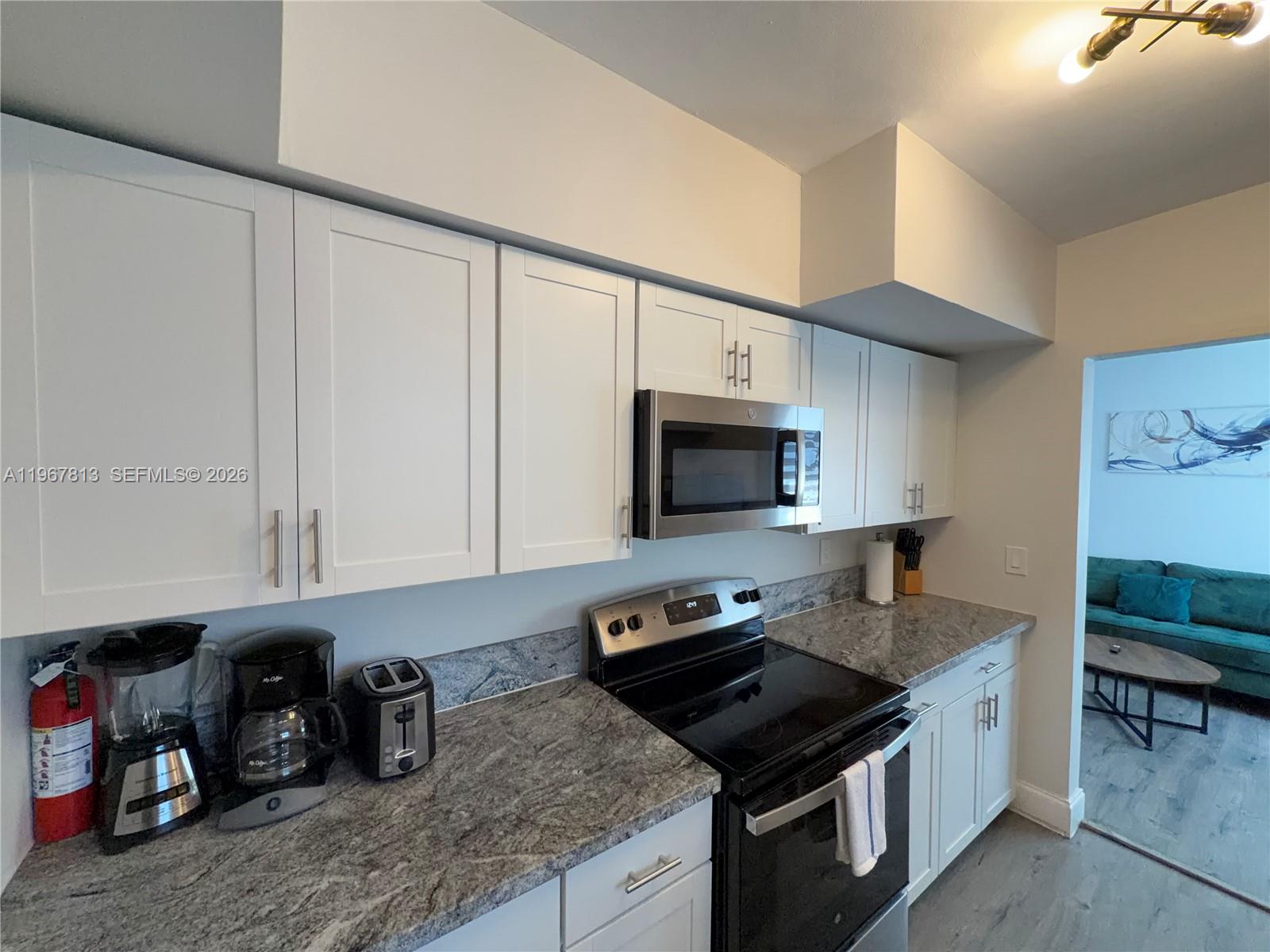 BAY HARBOUR ISLAND - Residential Lease