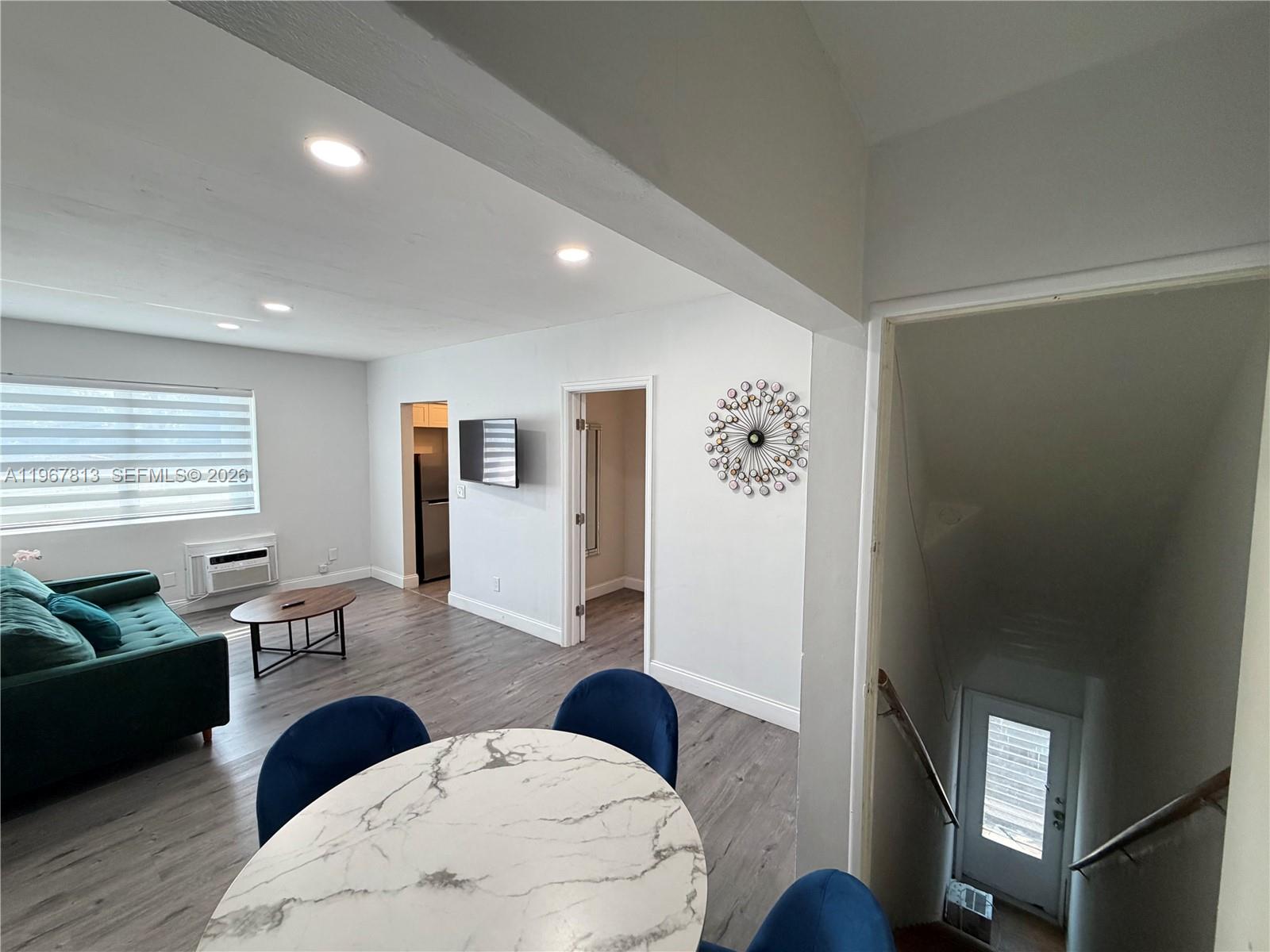 BAY HARBOUR ISLAND - Residential Lease