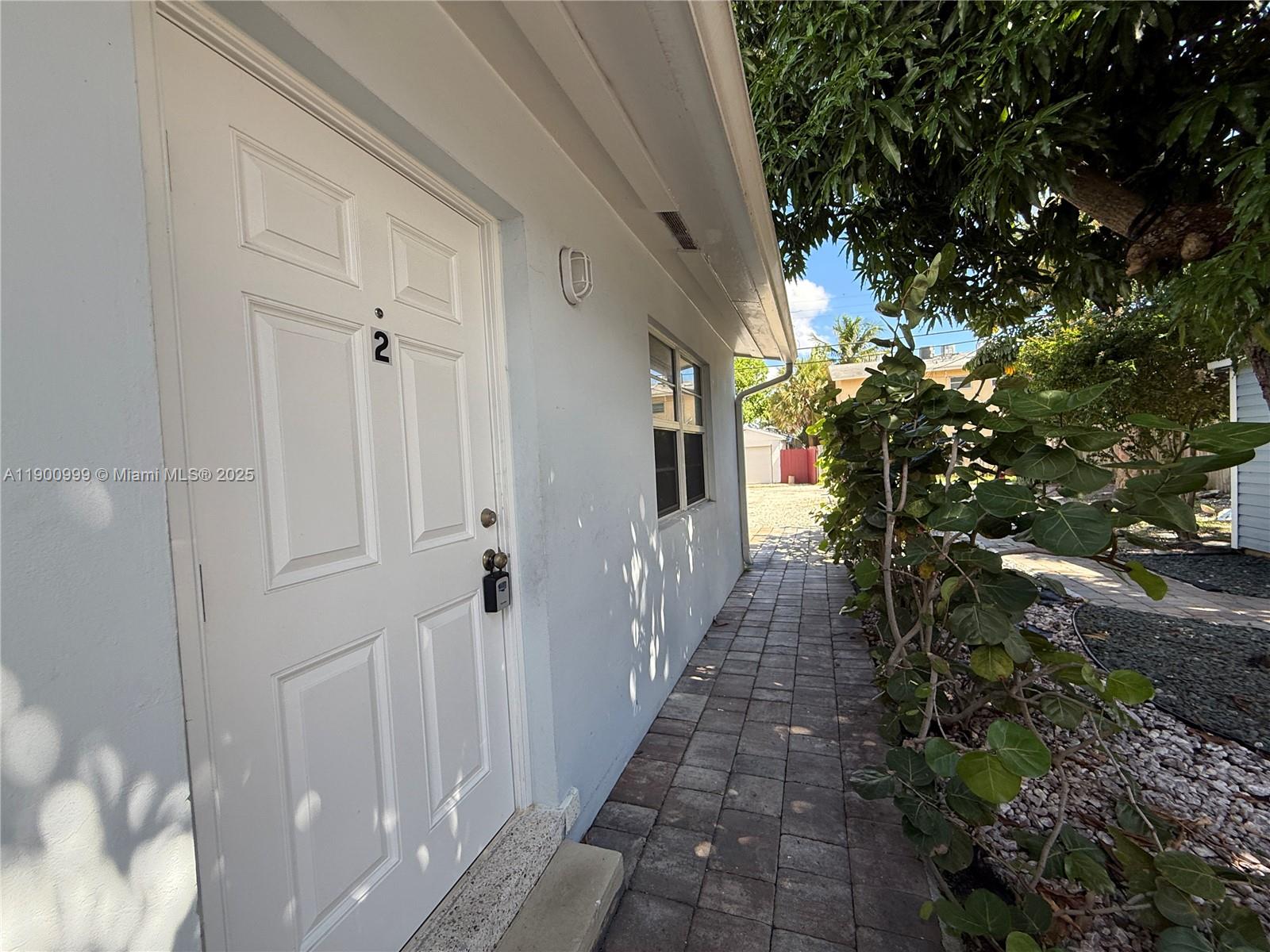 LAKE WORTH TOWN OF - Residential Lease