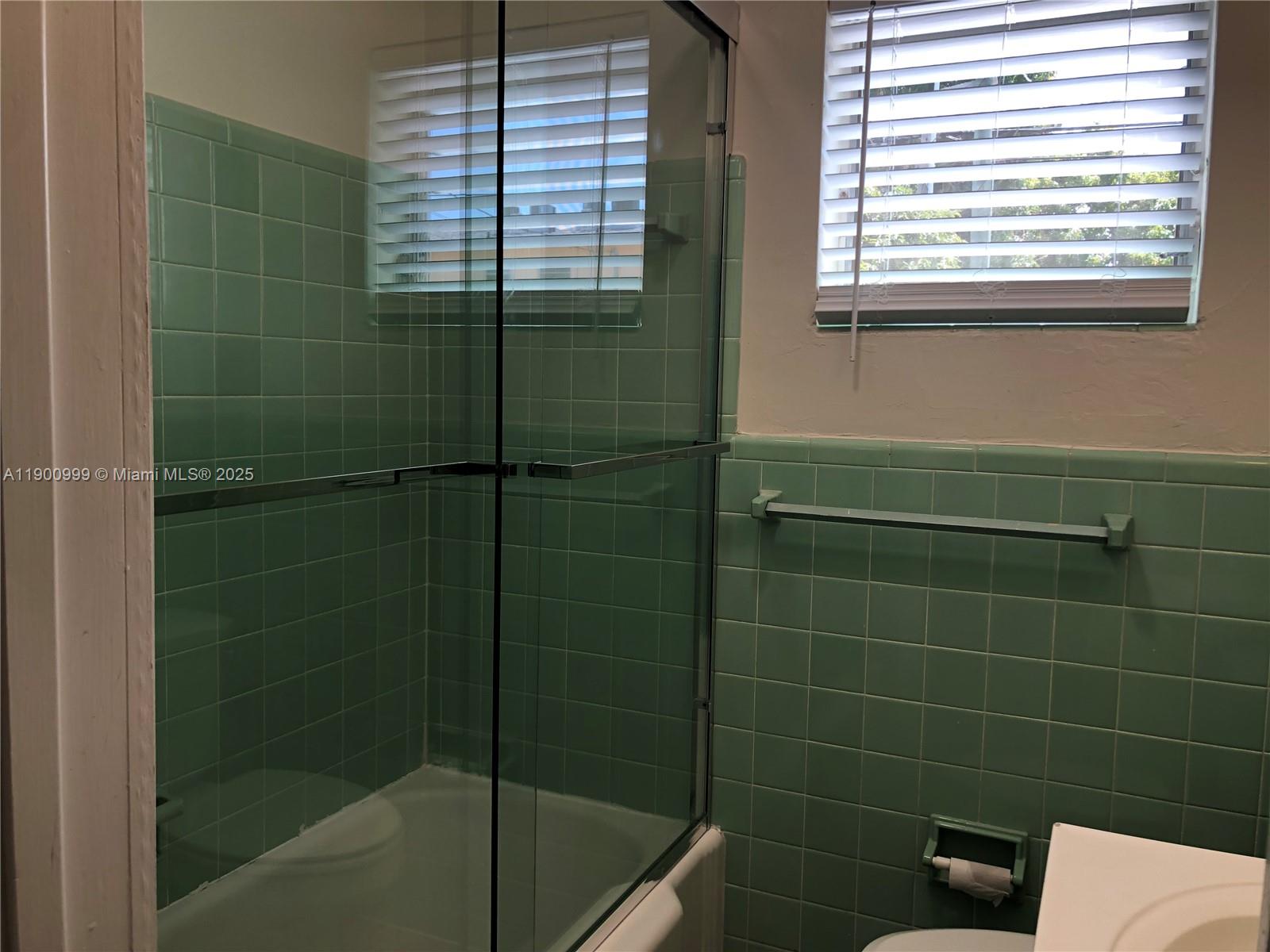 LAKE WORTH TOWN OF - Residential Lease