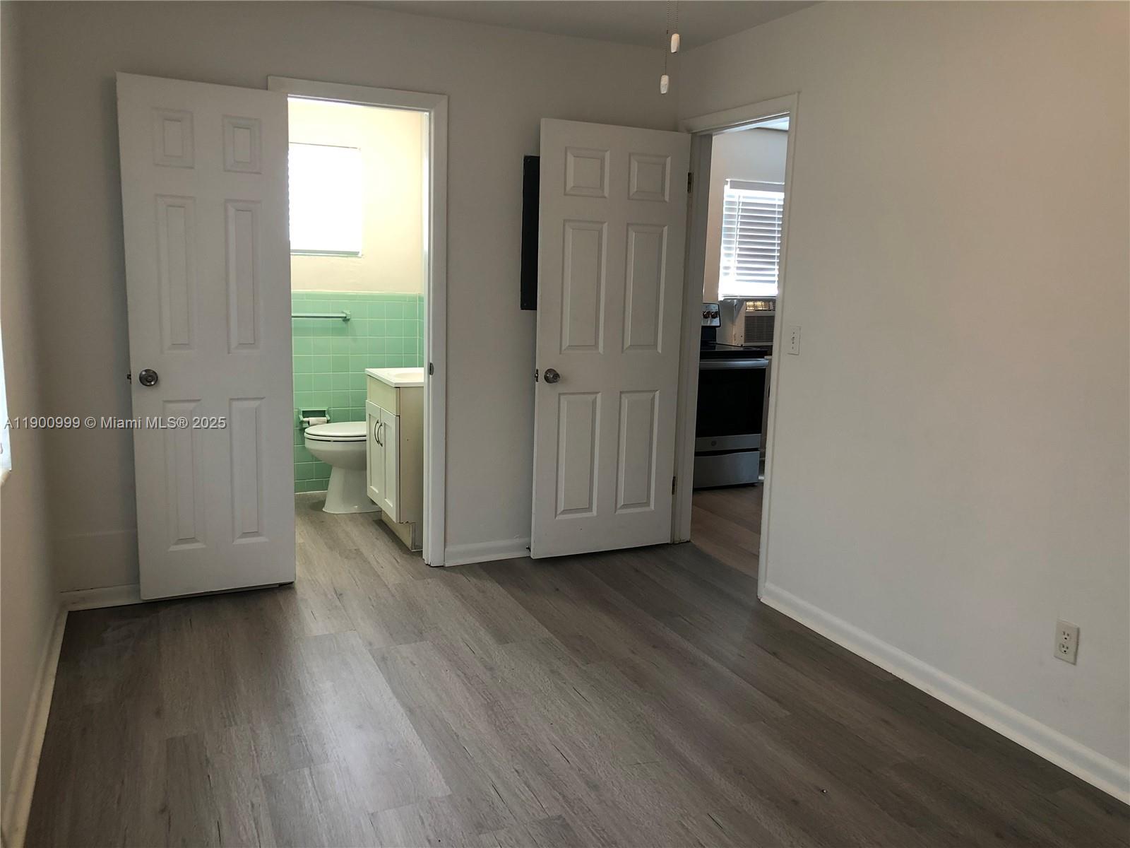 LAKE WORTH TOWN OF - Residential Lease