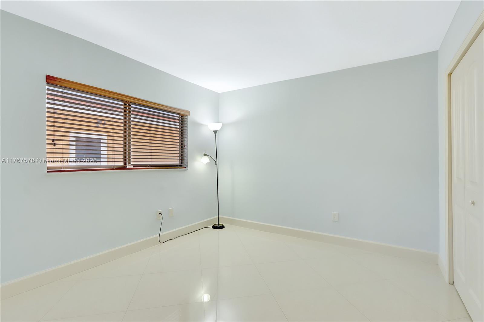 CORAL GABLES SEC E - Residential