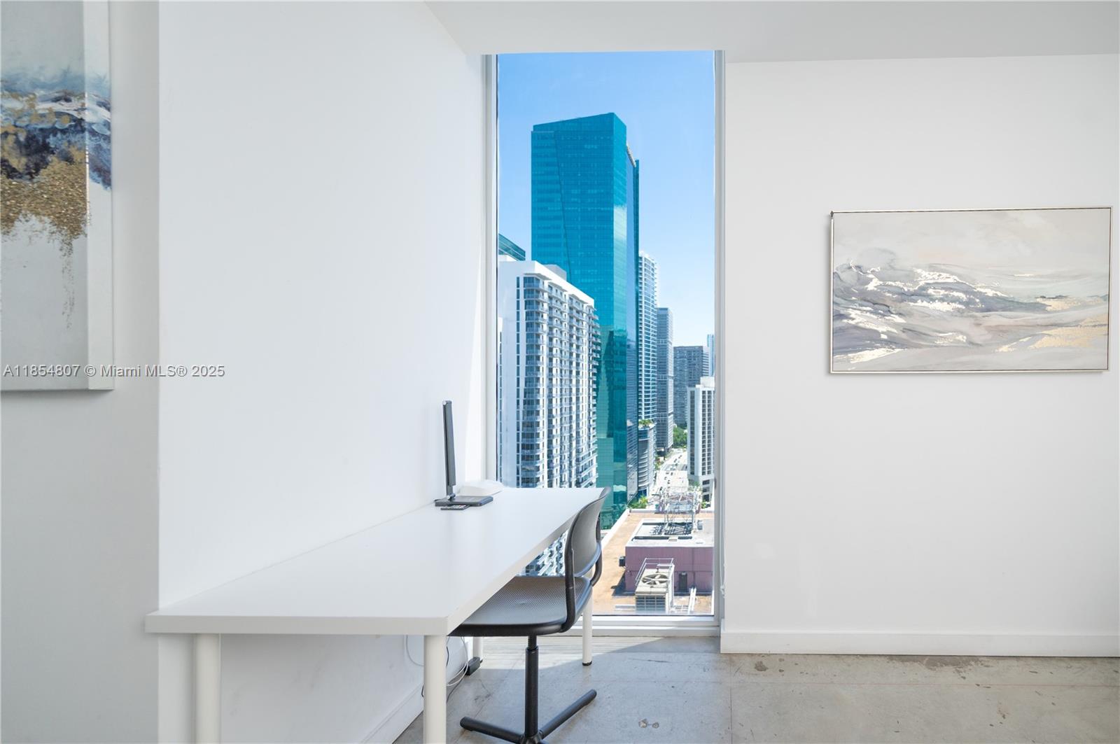 151 SE 1st St 2303