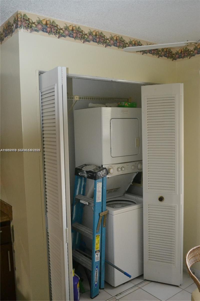 PALM LAKES CONDO - Residential