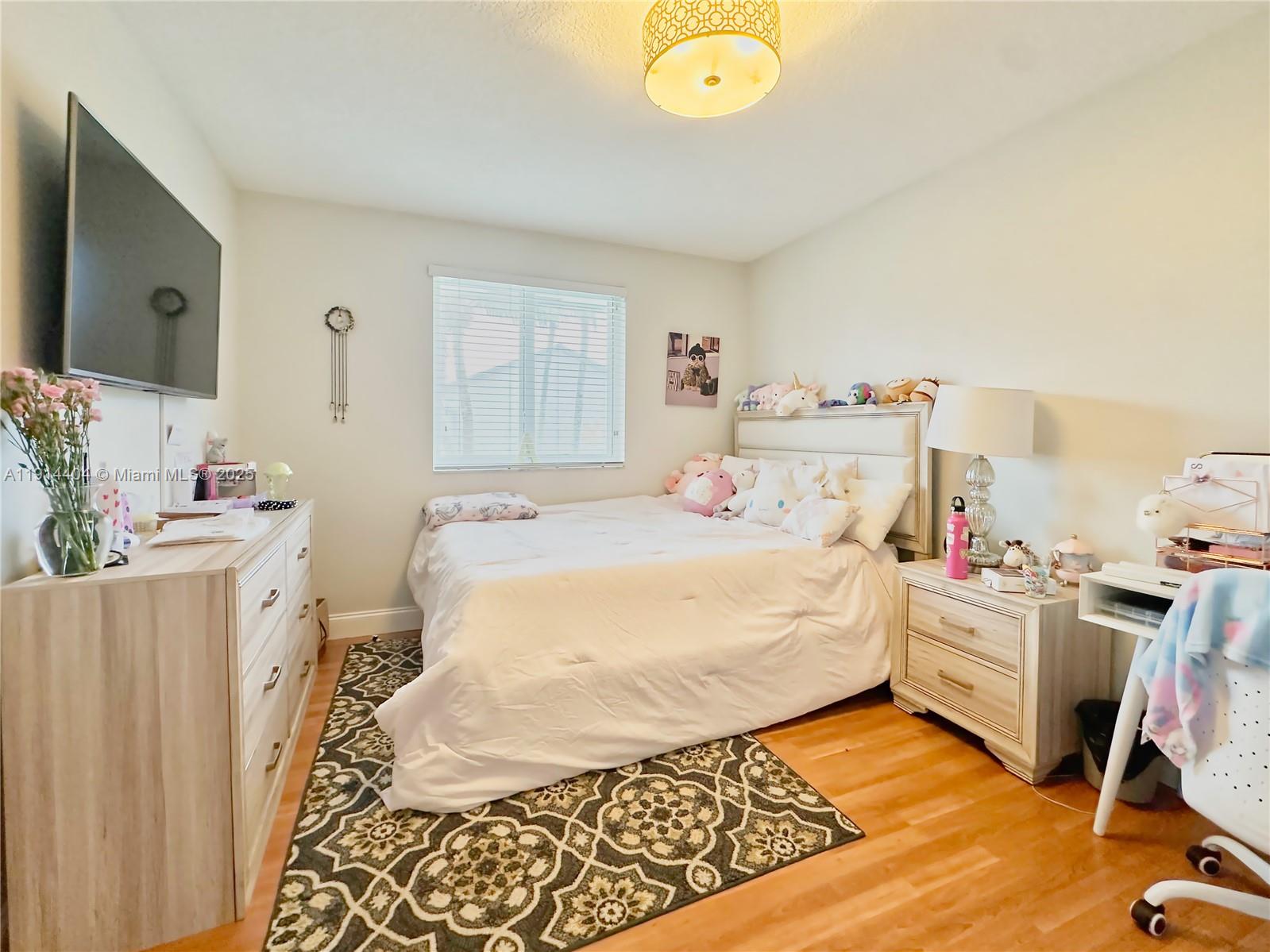 JACARANDAS AT SUNSET - Residential