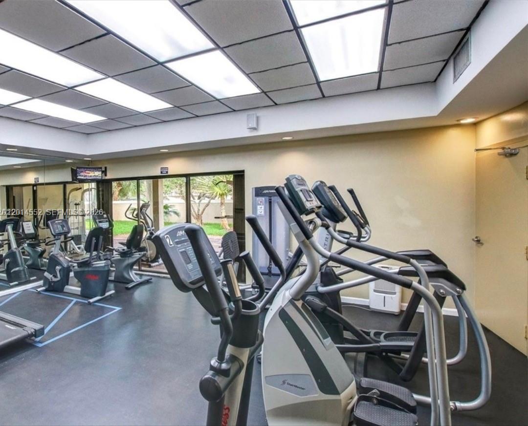 LAKES MEADOW VILG HOMES C - Residential Lease