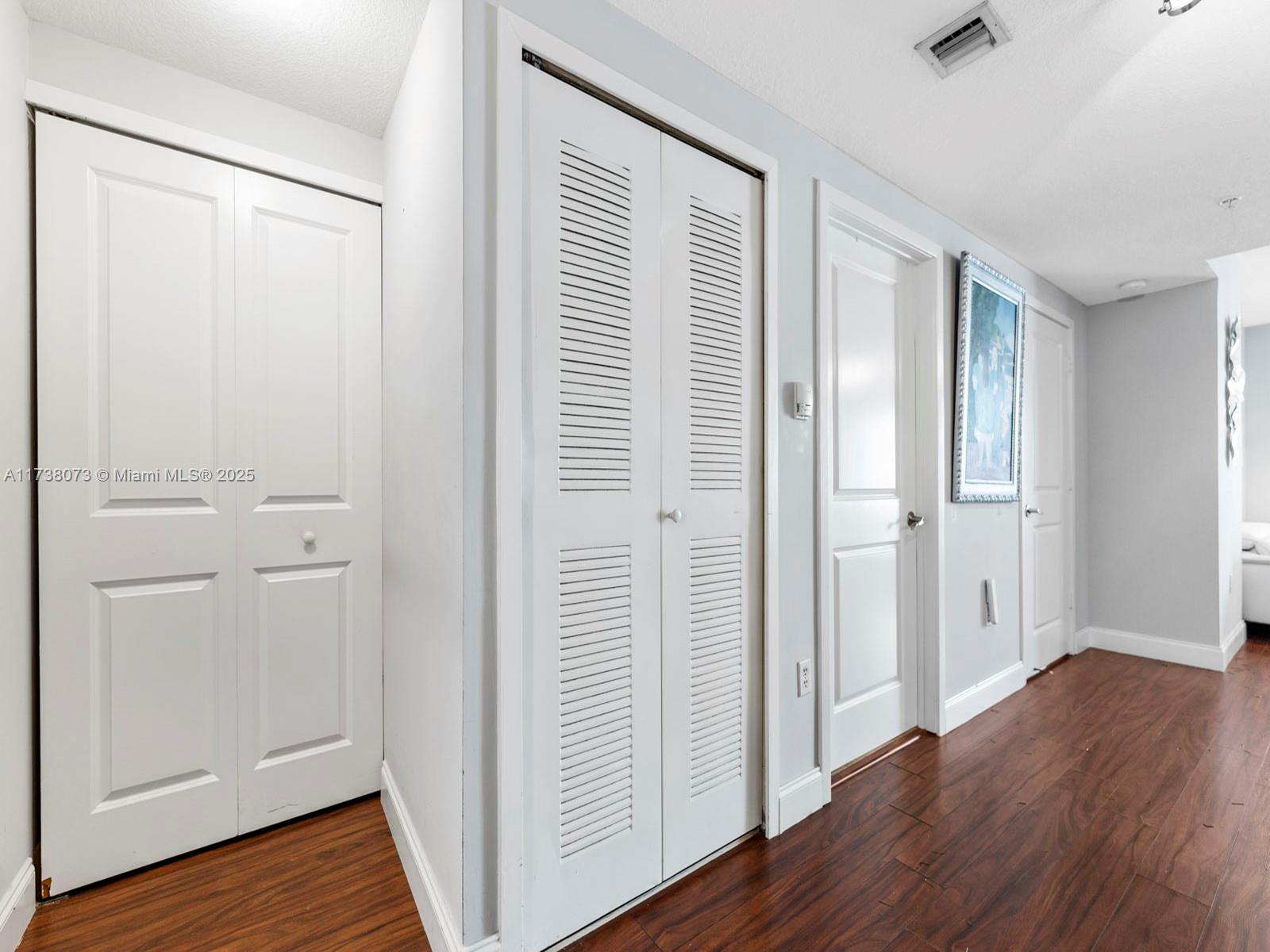 170 SE 14th St 1801