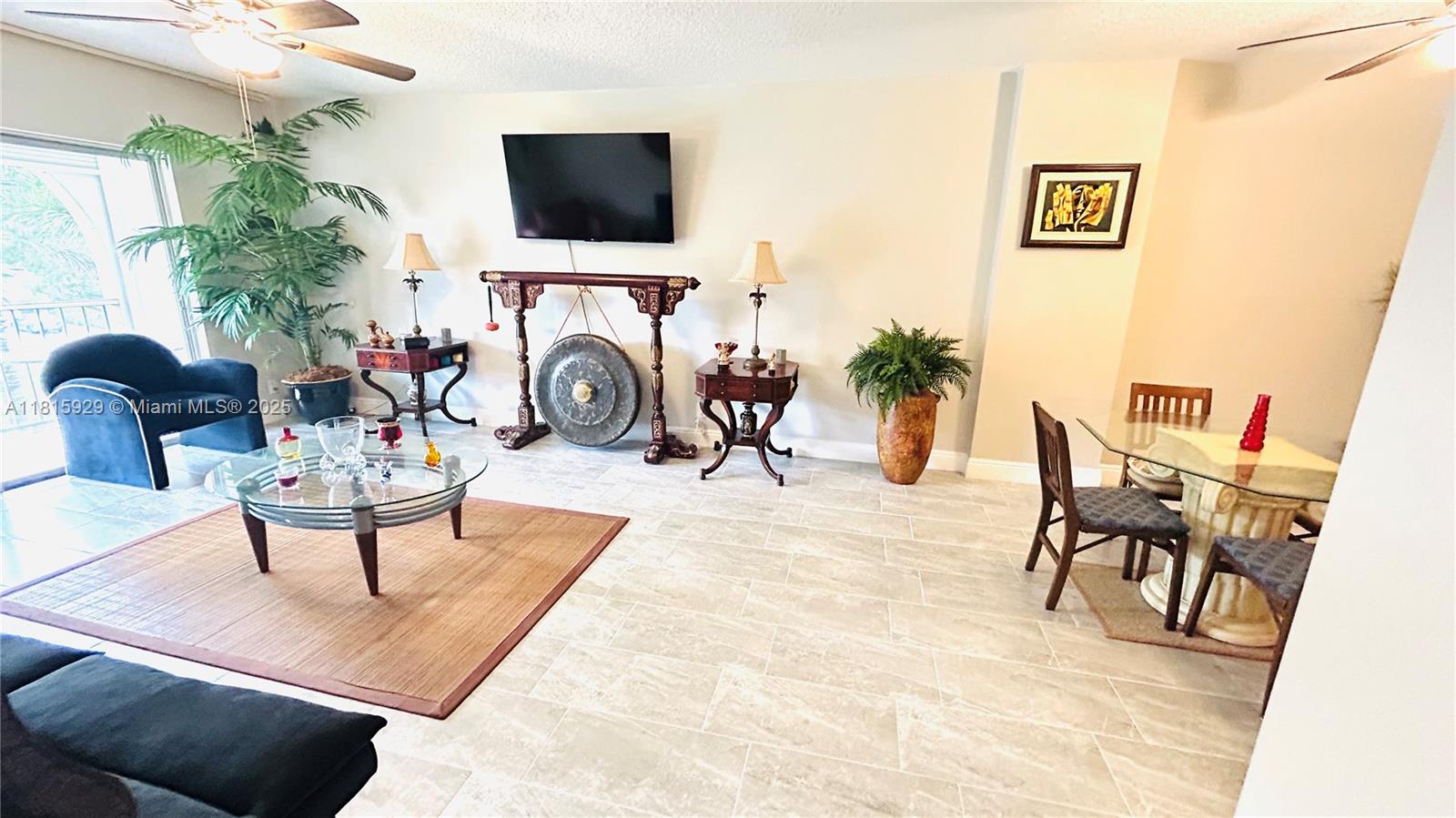 TIERRA DEL SOL CONDO - Residential Lease