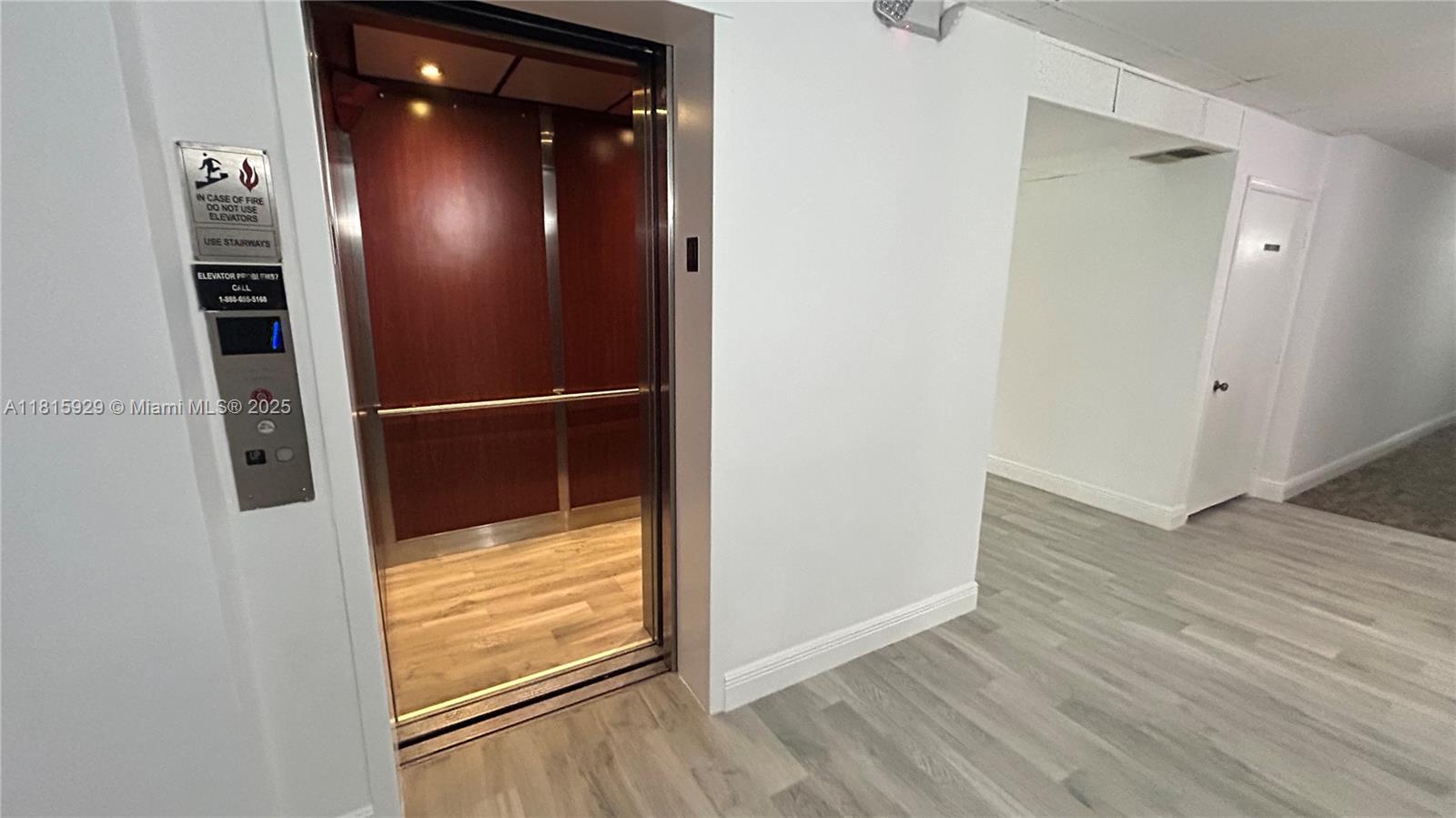 TIERRA DEL SOL CONDO - Residential Lease