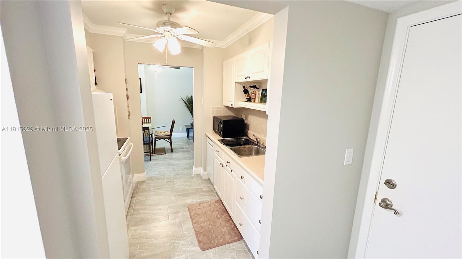 TIERRA DEL SOL CONDO - Residential Lease