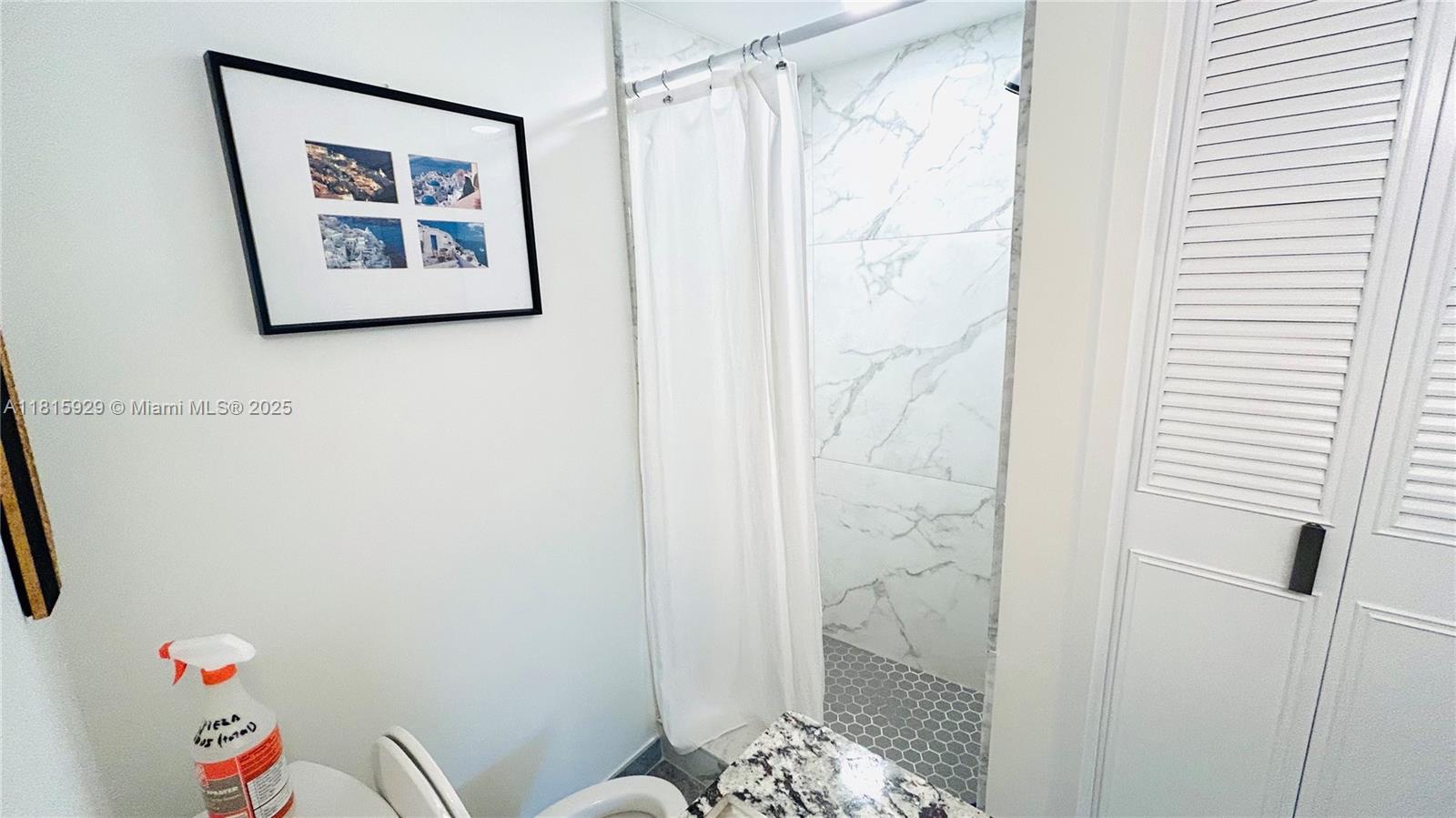 TIERRA DEL SOL CONDO - Residential Lease