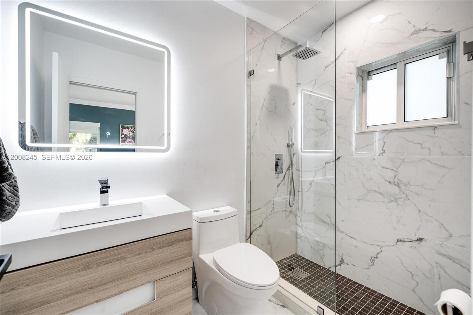 CORAL GABLES BISC BAY SEC - Residential