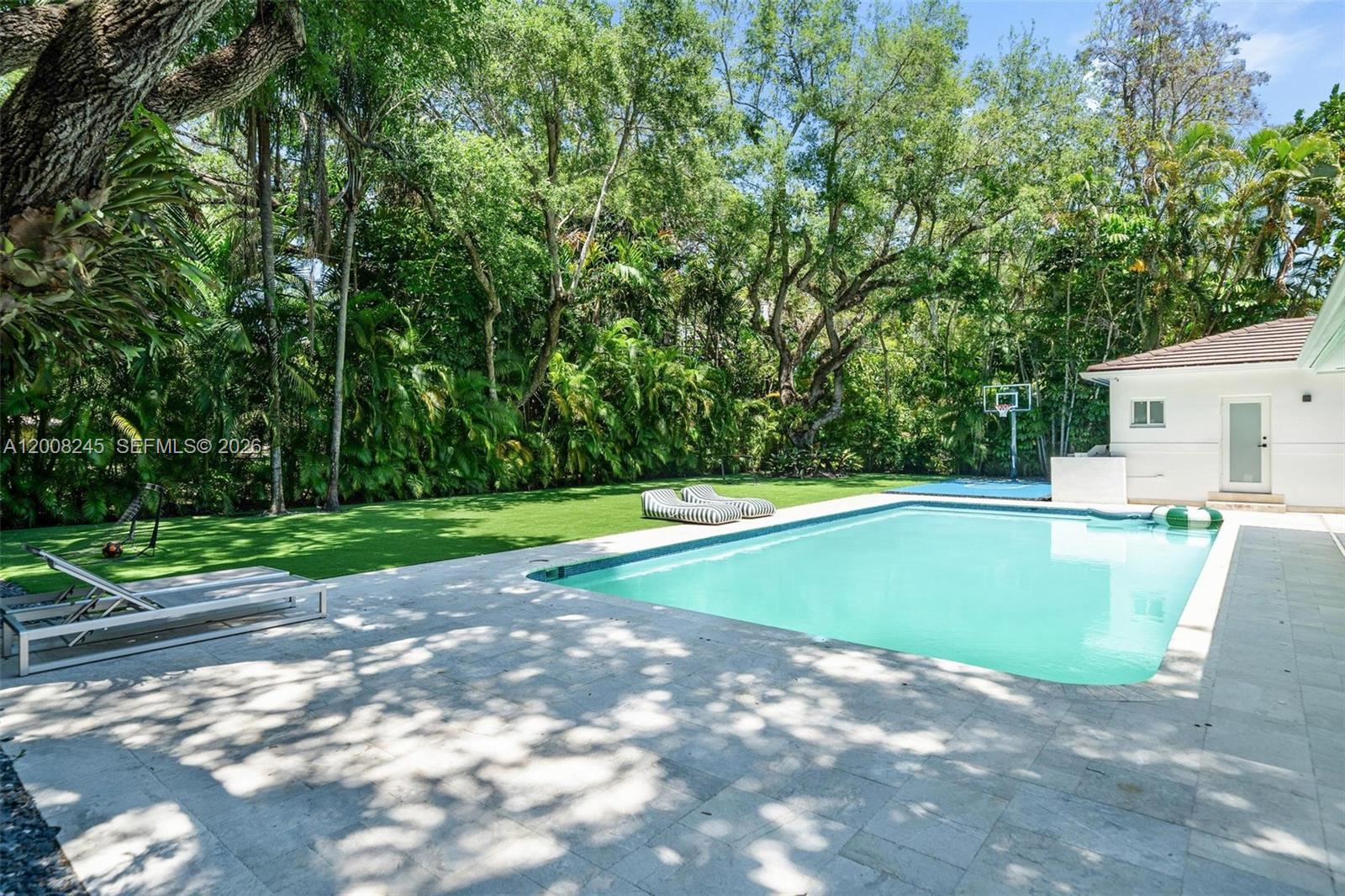 CORAL GABLES BISC BAY SEC - Residential