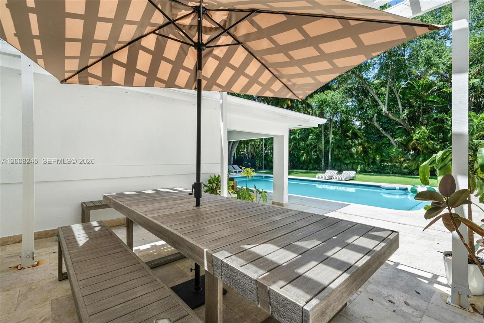 CORAL GABLES BISC BAY SEC - Residential