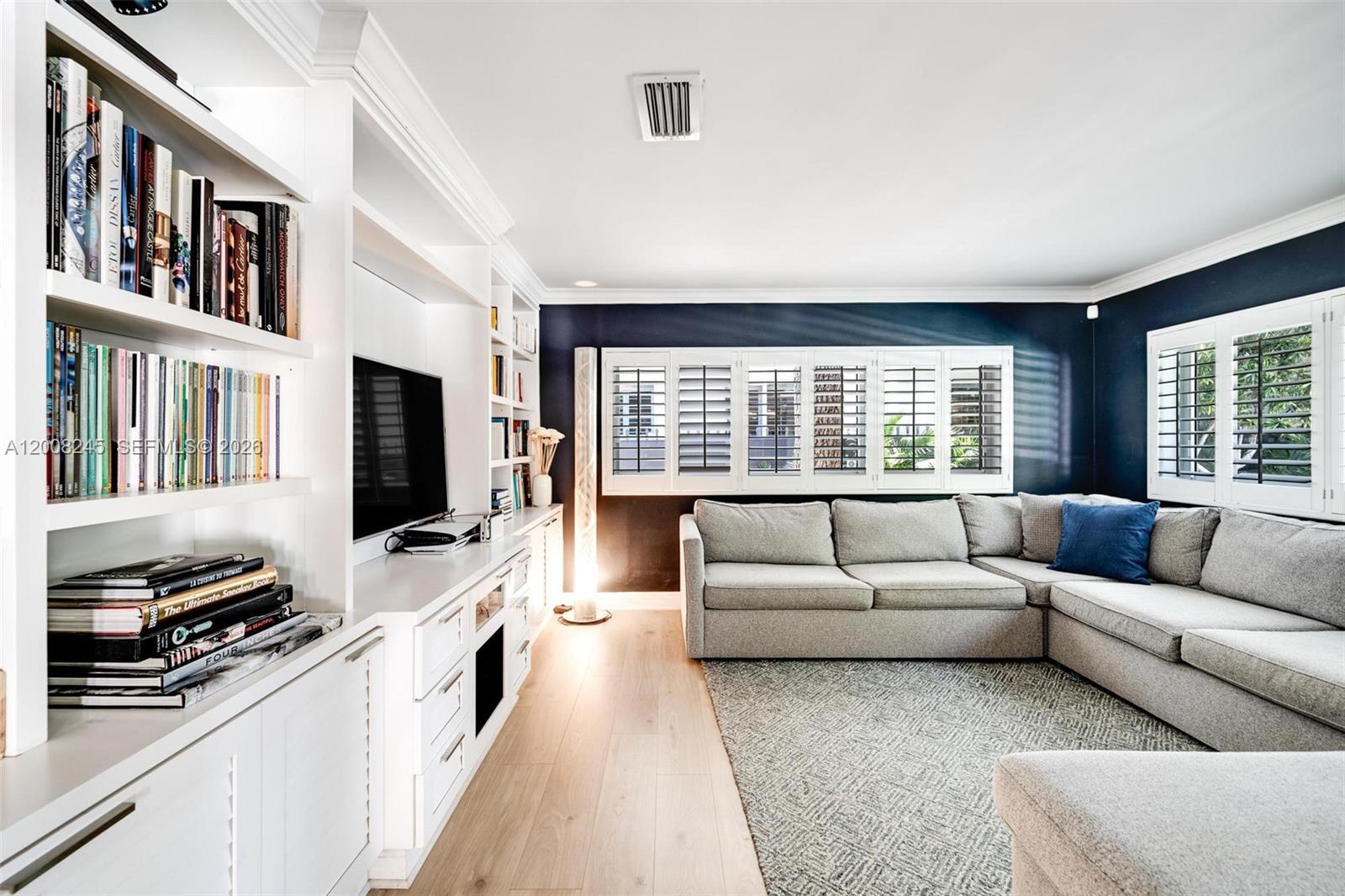 CORAL GABLES BISC BAY SEC - Residential