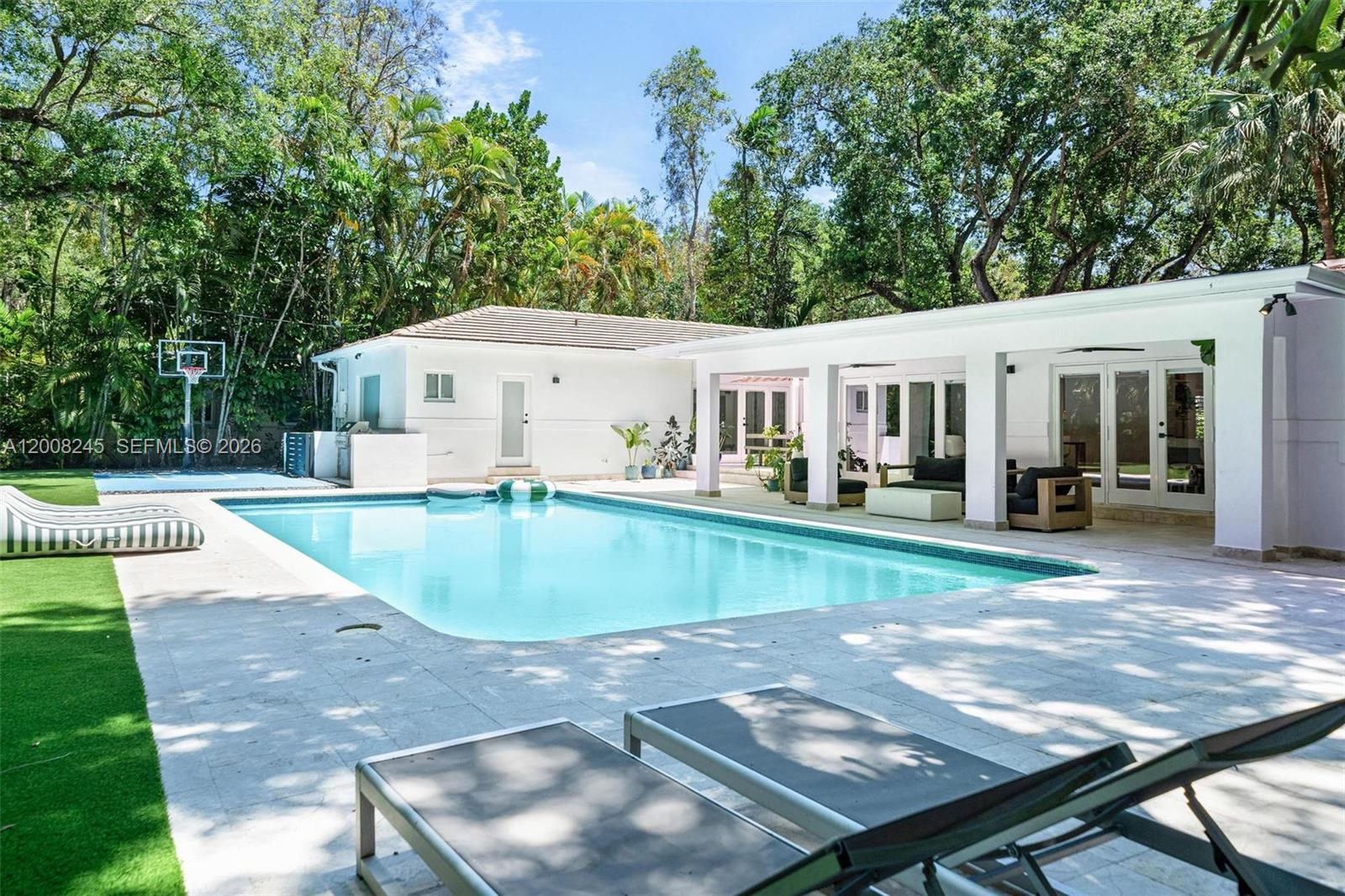 CORAL GABLES BISC BAY SEC - Residential