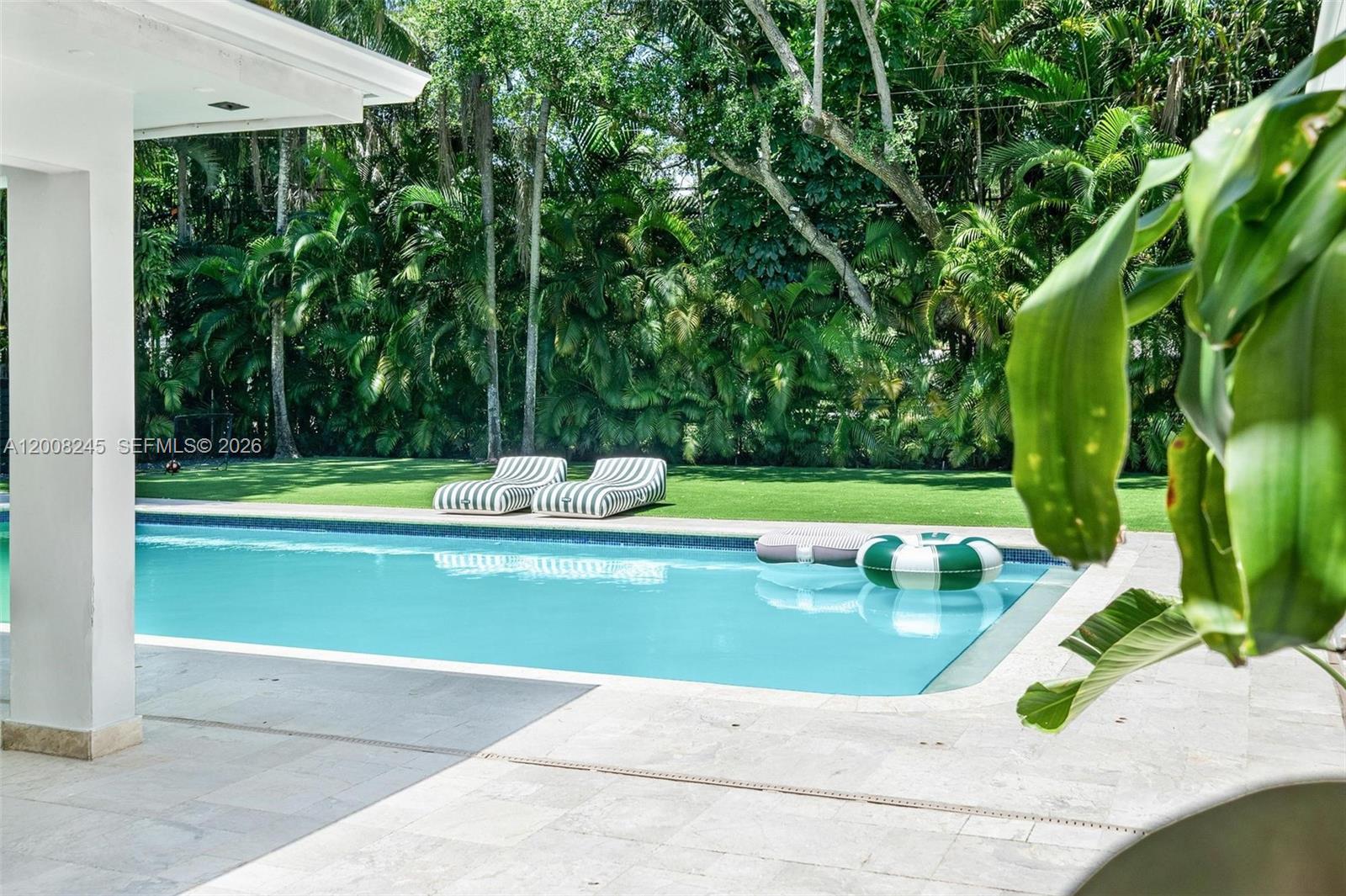 CORAL GABLES BISC BAY SEC - Residential