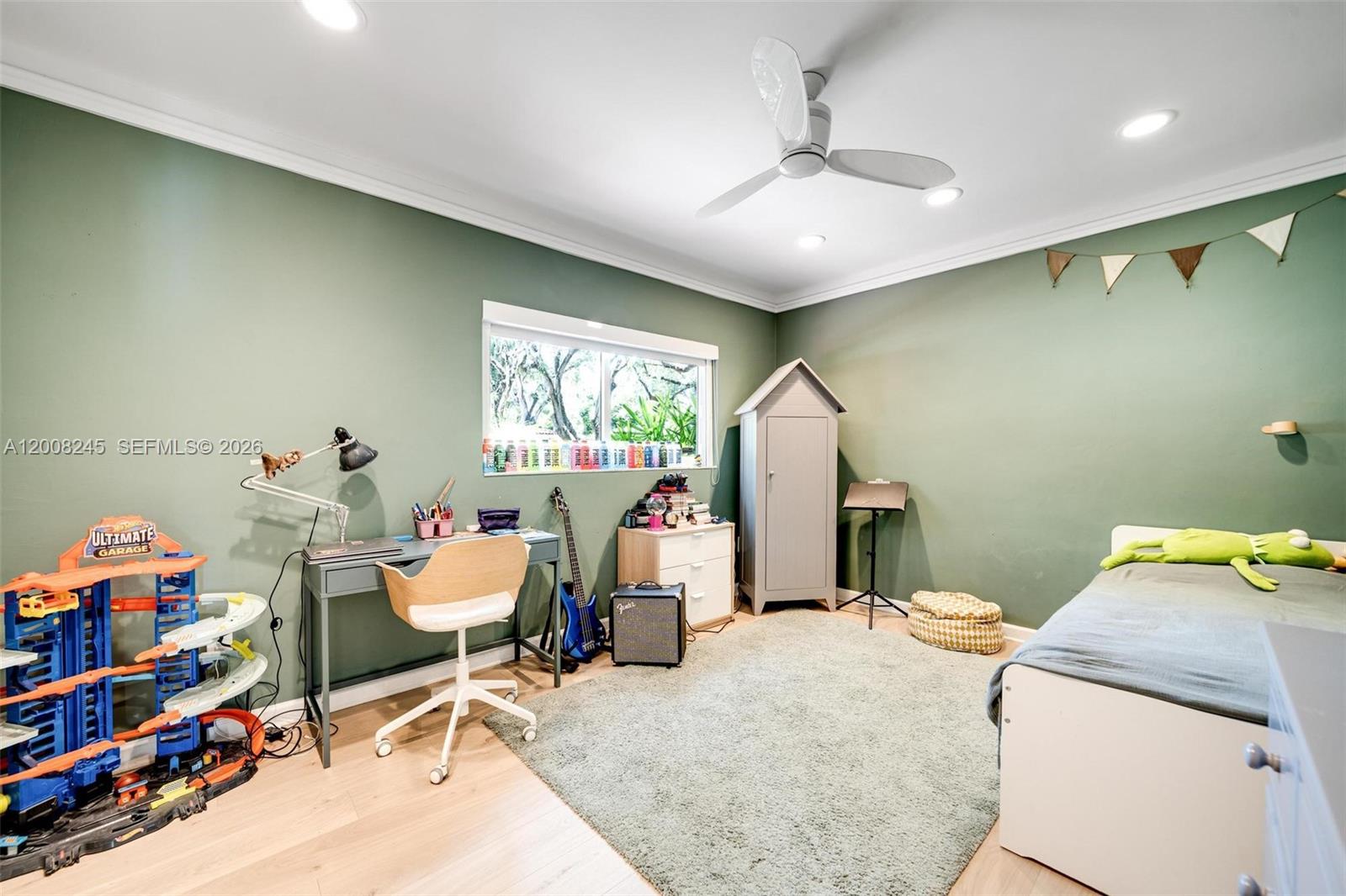 CORAL GABLES BISC BAY SEC - Residential